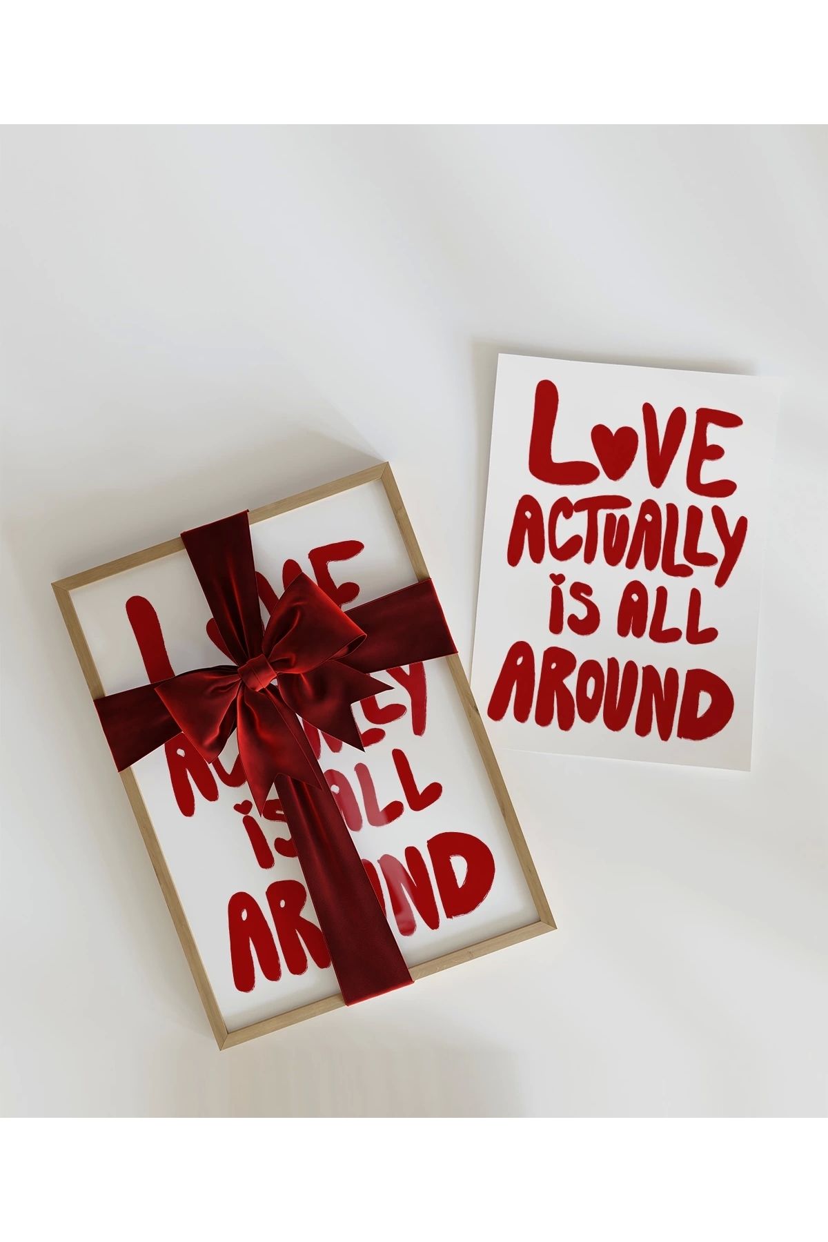 VOGLOO Çerçevesiz Poster Love Actually Tipografi