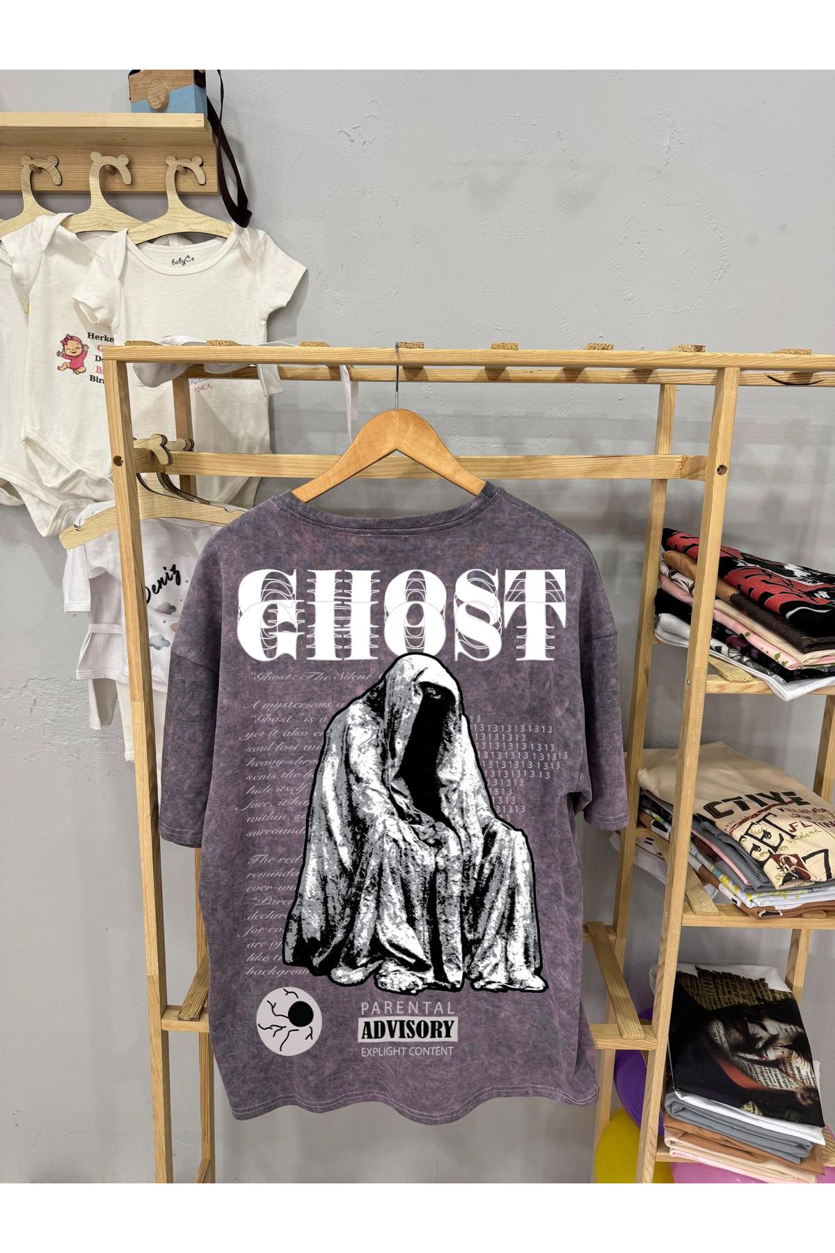 TOMRİS TASARIM ghost baskılı t-shirt