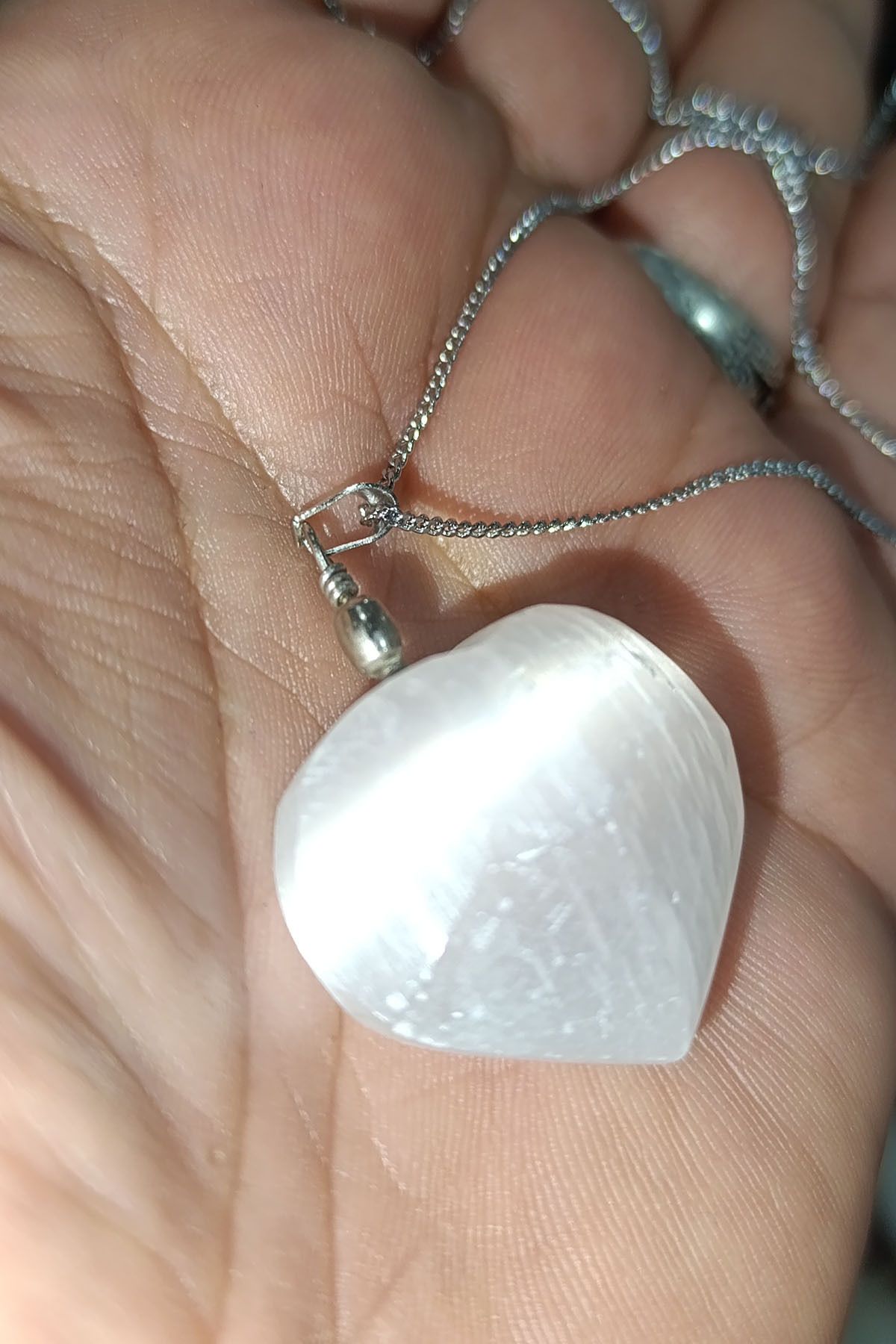 TAŞÇIZADE Selenit Taşı Kalp Kesim Doğaltaş Kolye