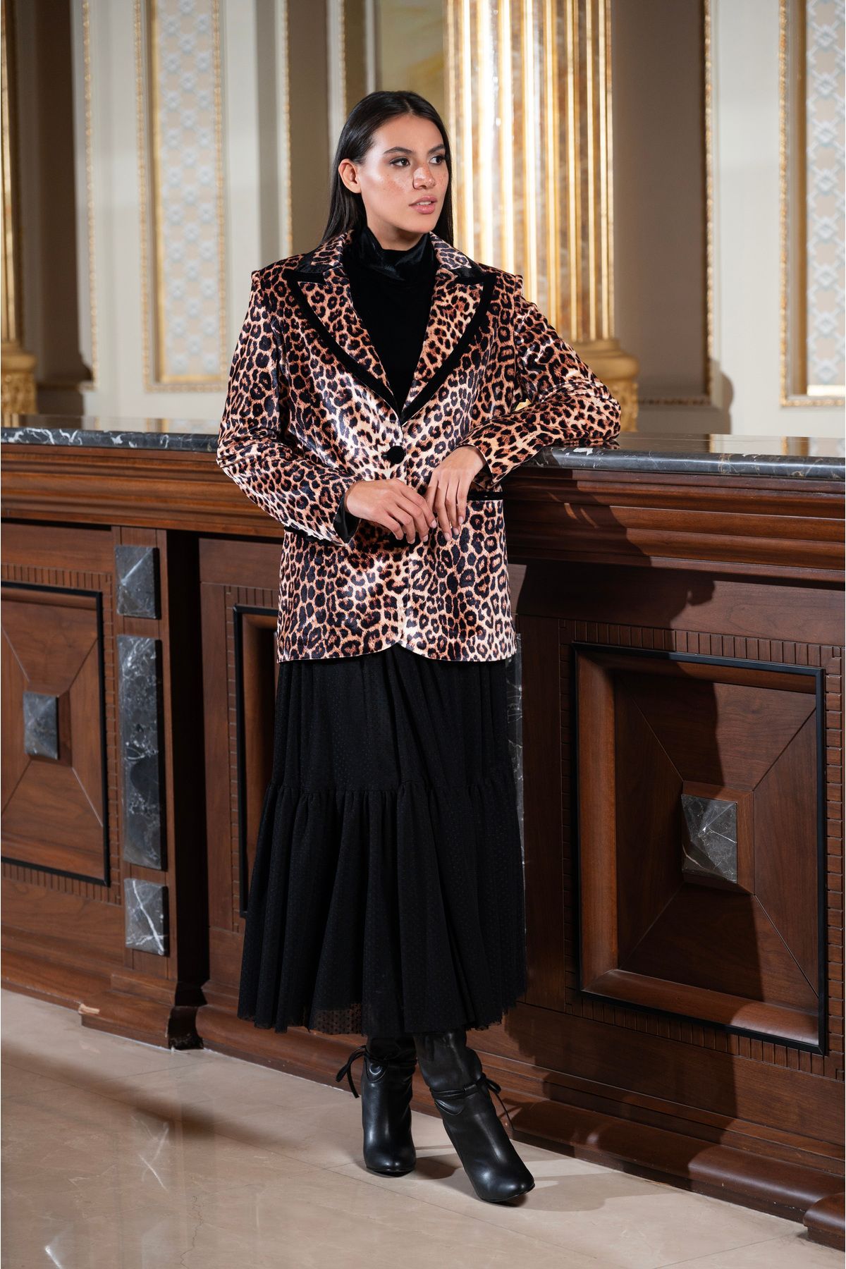 Esra Semiz İPEK KADİFE KOYU  LEOPAR DESENLİ BLAZER CEKET