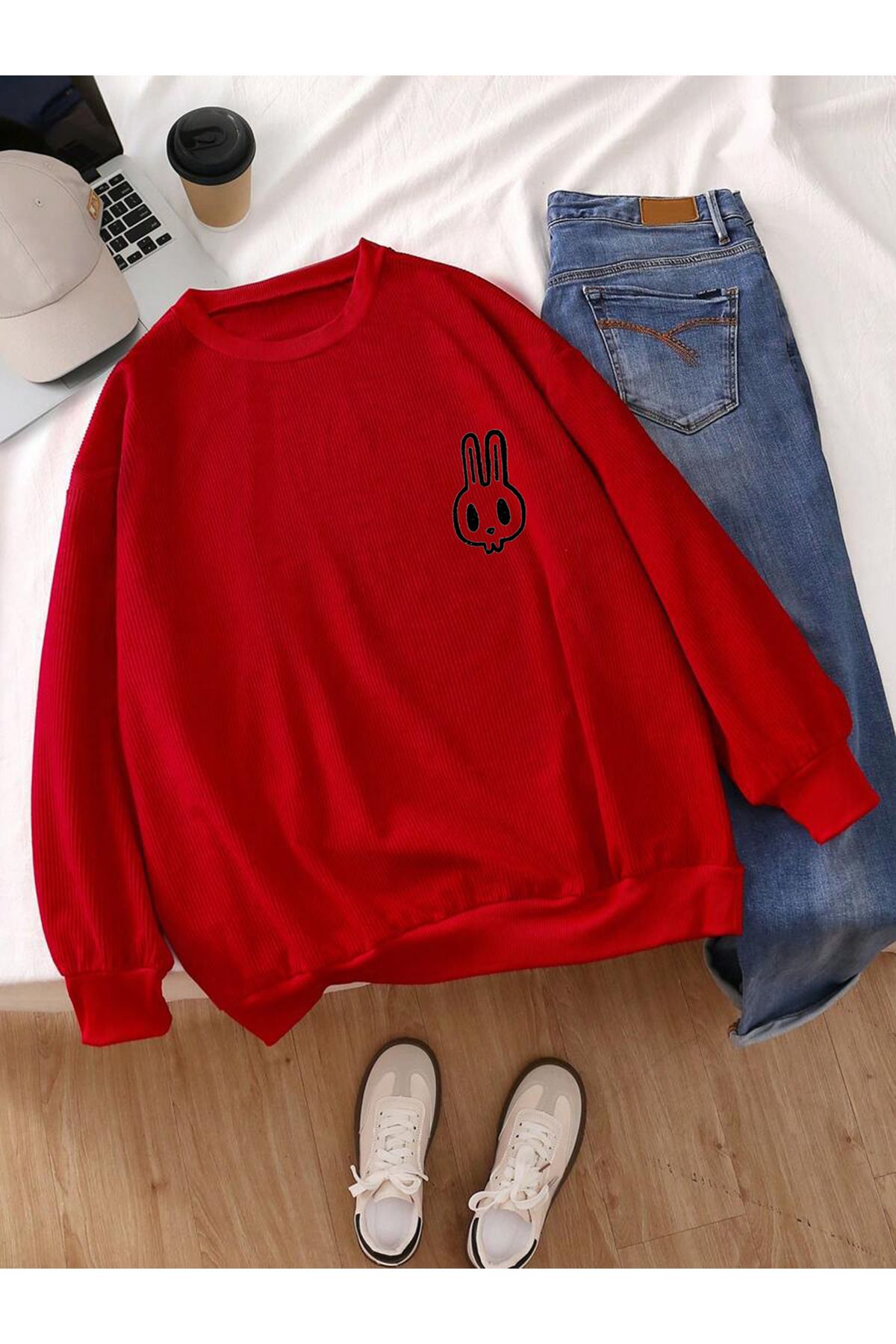 Cosmo Style tavşan baskılı oversize pamuklu bisiklet yaka içi şardonlu yumuşak örme sweatshirt 4070788541310