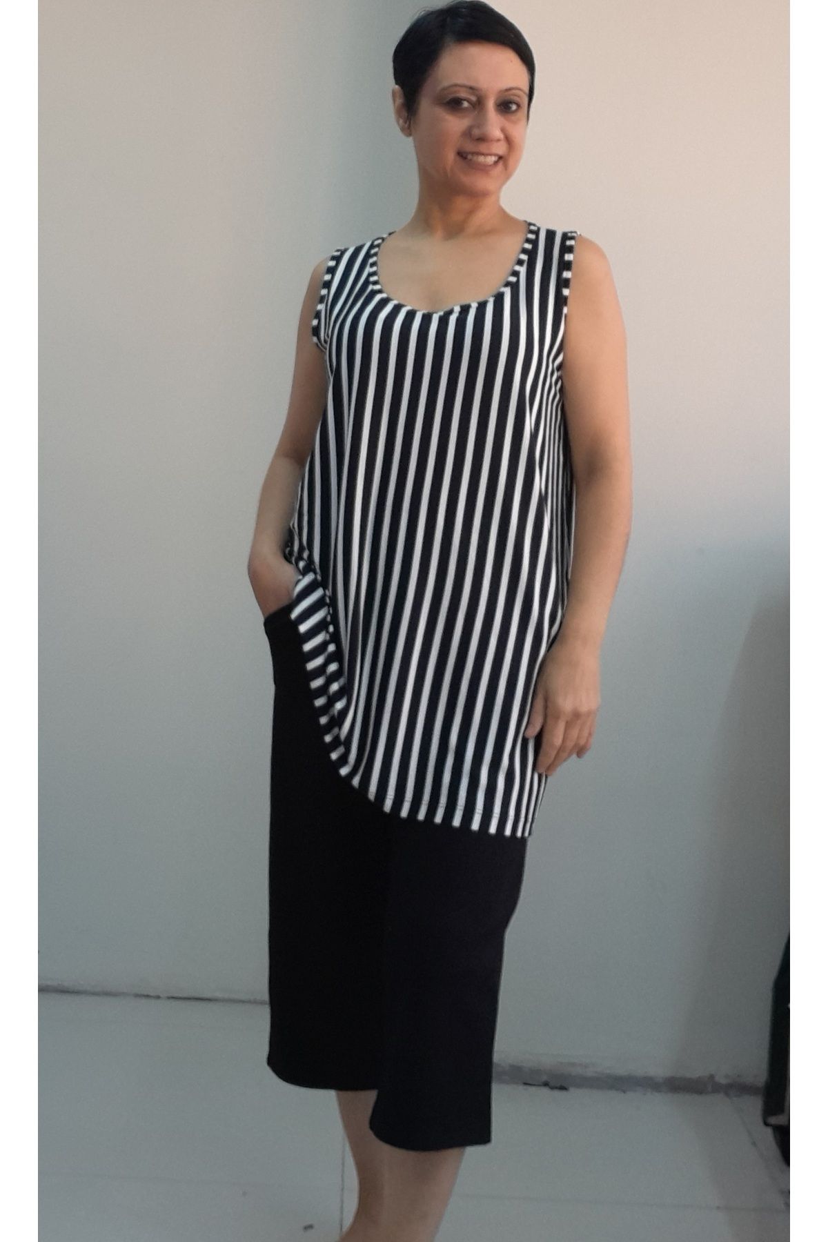 Mertcan Butik-Black Pocket Capri Top Black and White Striped Thick Strap Bottom Top Combed Cotton Viscose Suit 5