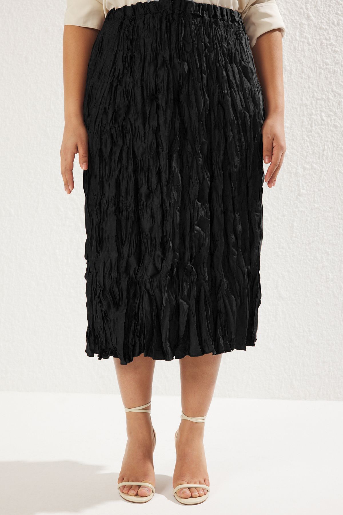 Trendyol Curve-Black Woven Large Size Skirt 4