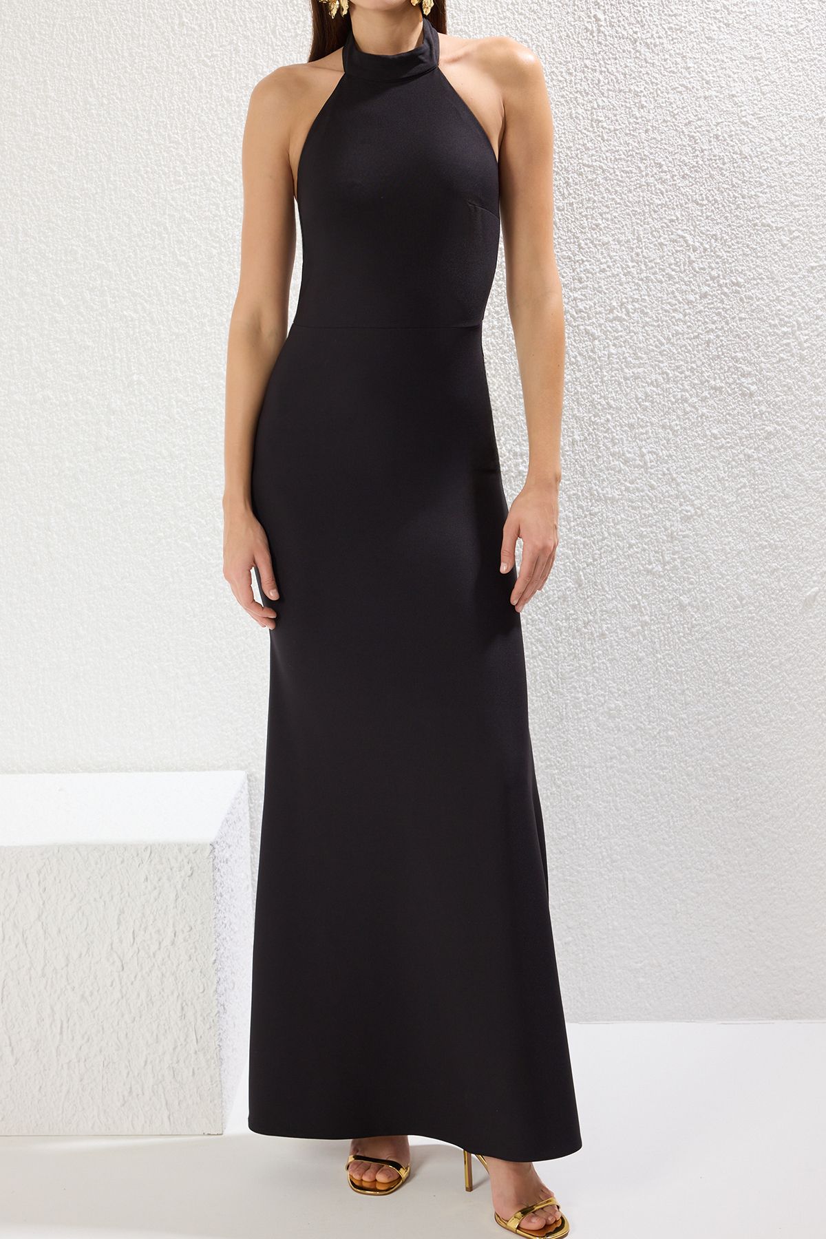 Trendyol Collection-Schwarzes, gewebtes Maxi-Abendkleid mit Fischschnitt, Nachtkleid für die Heimkehr TPRSS25AE00049 3