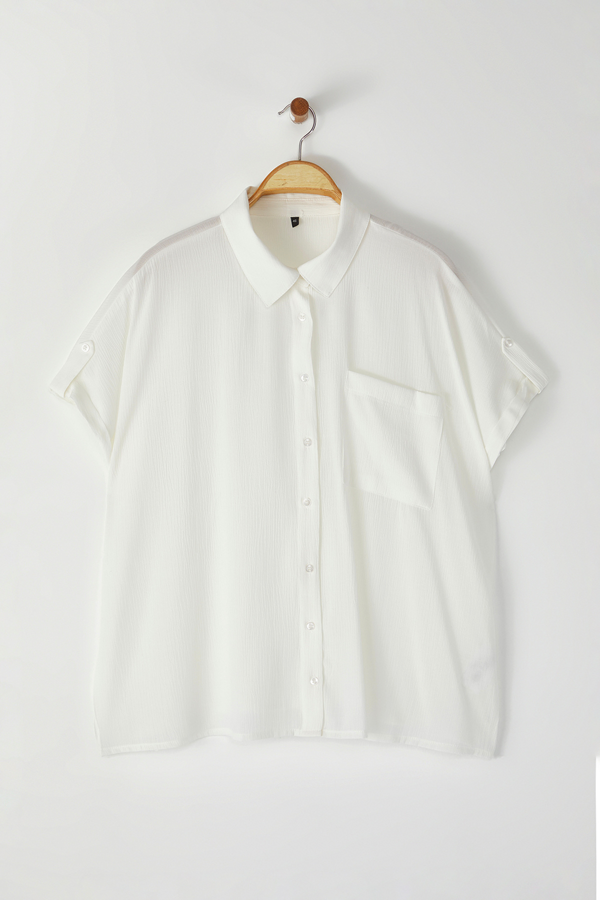 Trendyol Curve-White Short Sleeve Pocket Textured Seersucker Woven Fabric Plus Size Shirt Tbbss25Ax00012 6