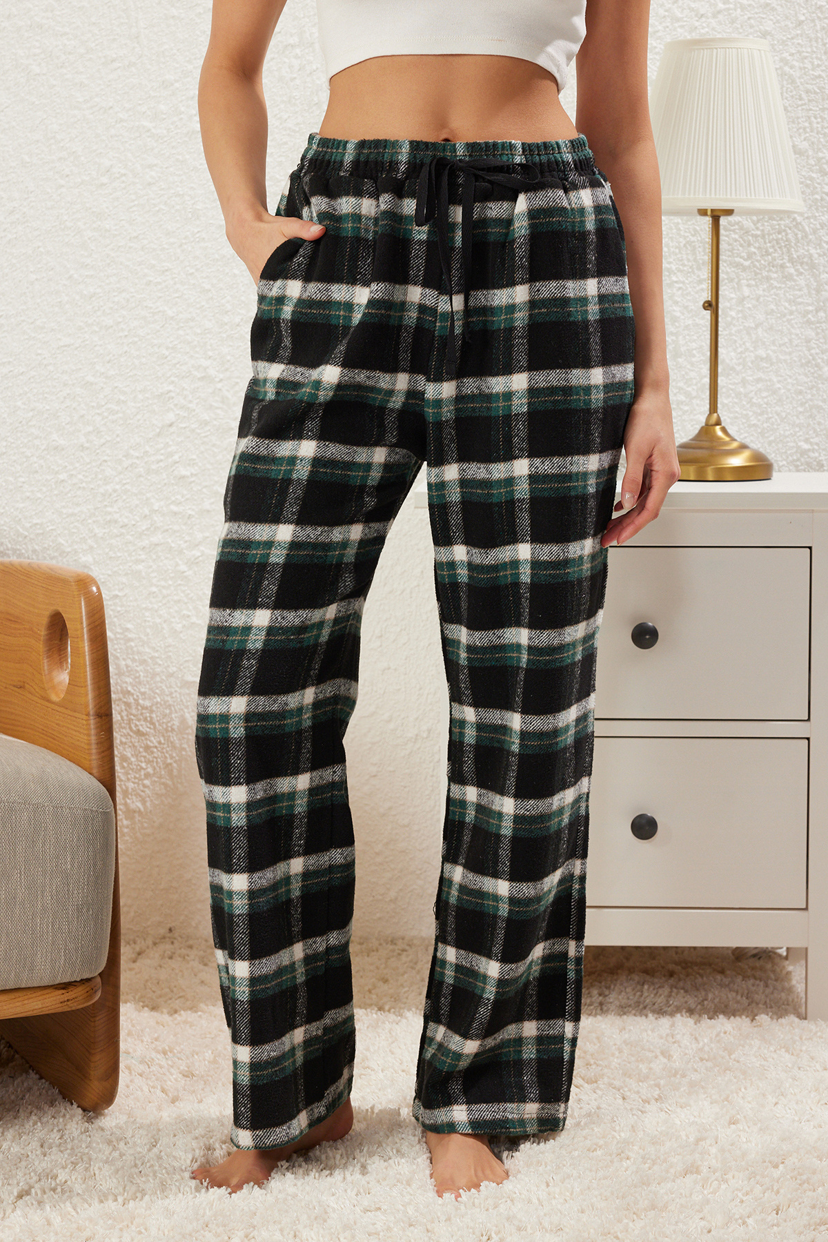 Trendyol Collection-Schwarze, gewebte Pyjama-Unterseite mit Karomuster – THMAW25PJ00021 3
