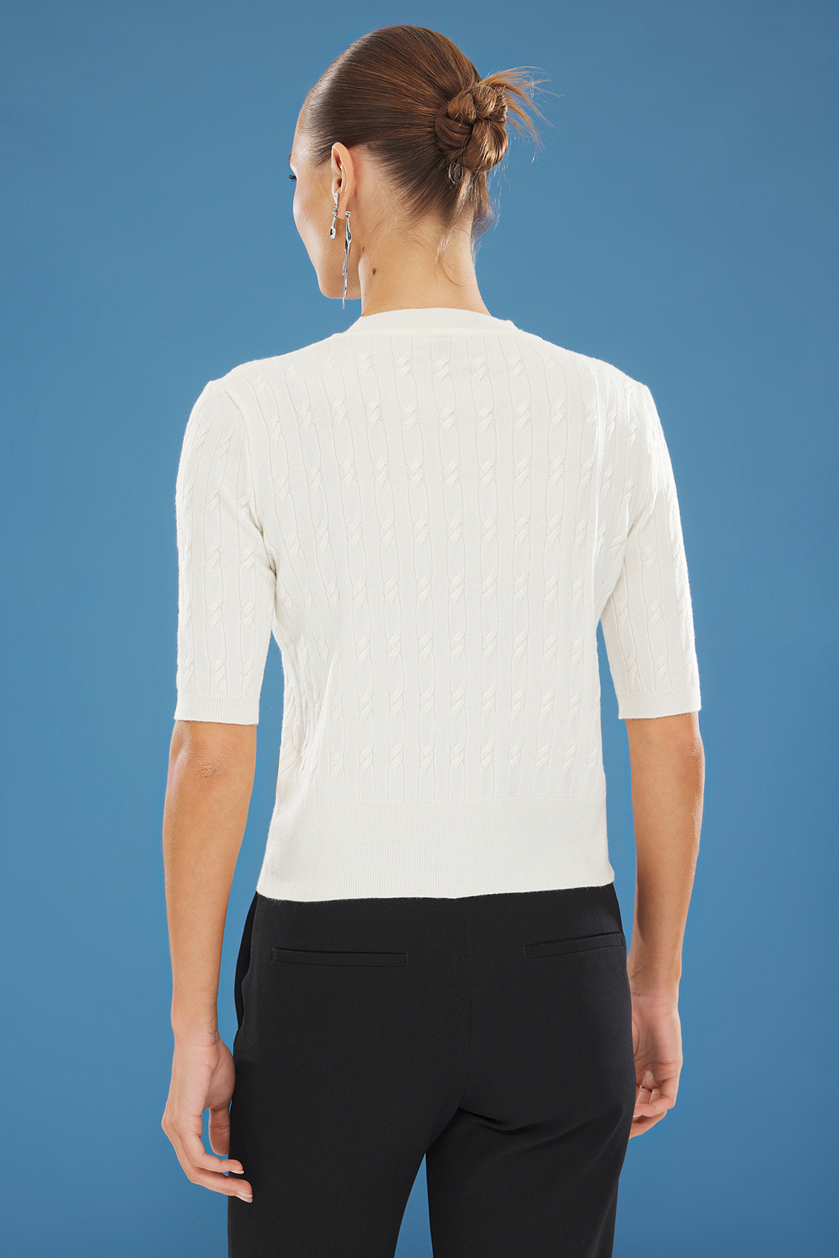 Trendyolmilla  Ekru Premium İplik/Özel İplik Kurdele Düğmeli Triko Hırka TWOSS25HI00005 - Görsel 5