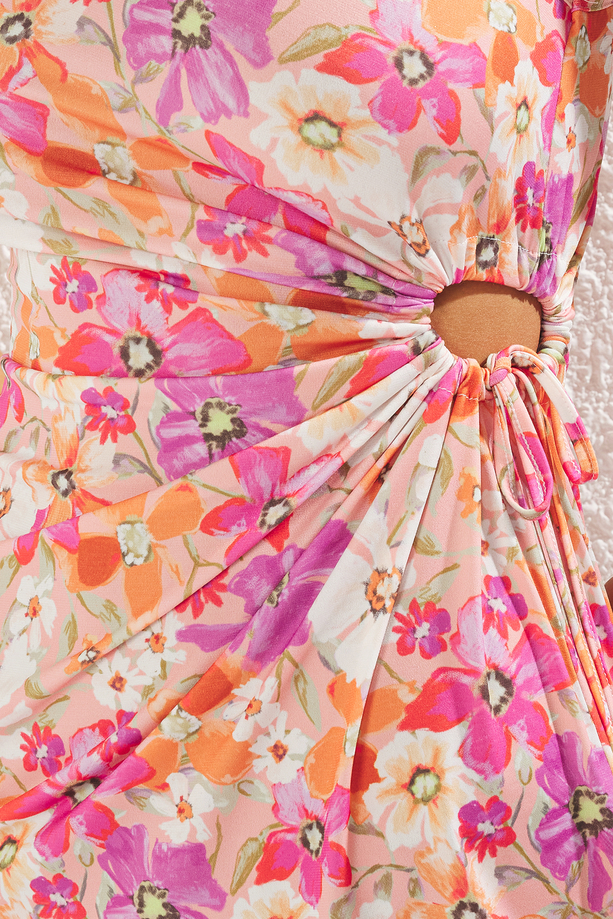 Trendyolmilla  Çok Renkli Çiçekli Vücuda Oturan Bel Dekolteli Abiye Gece Mezuniyet Elbisesi TPRSS23EL00154 - Görsel 4