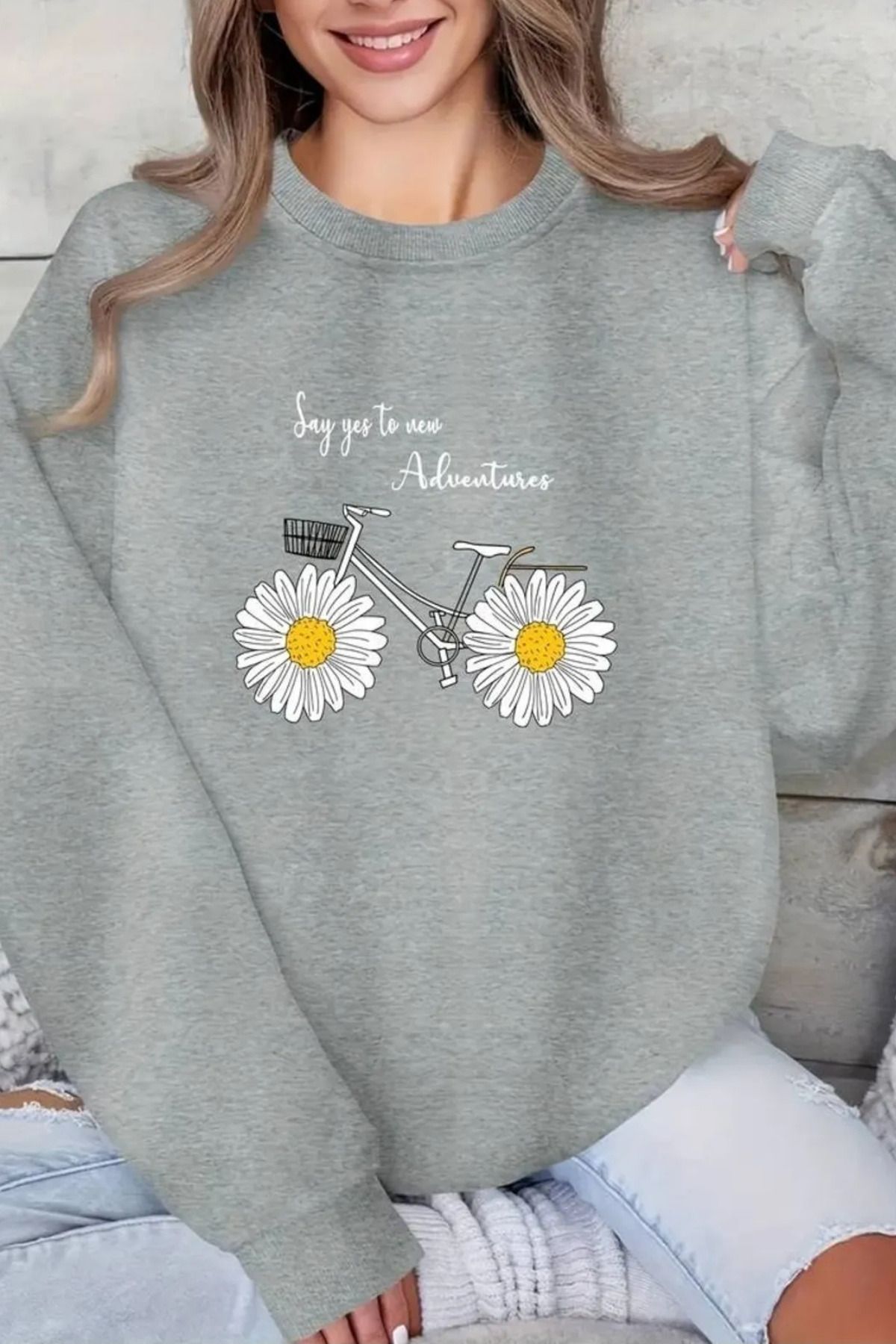 Wish BF Kadın Gri Bisiklet Papatya Baskılı Bisiklet Yaka Oversize Sweatshirt