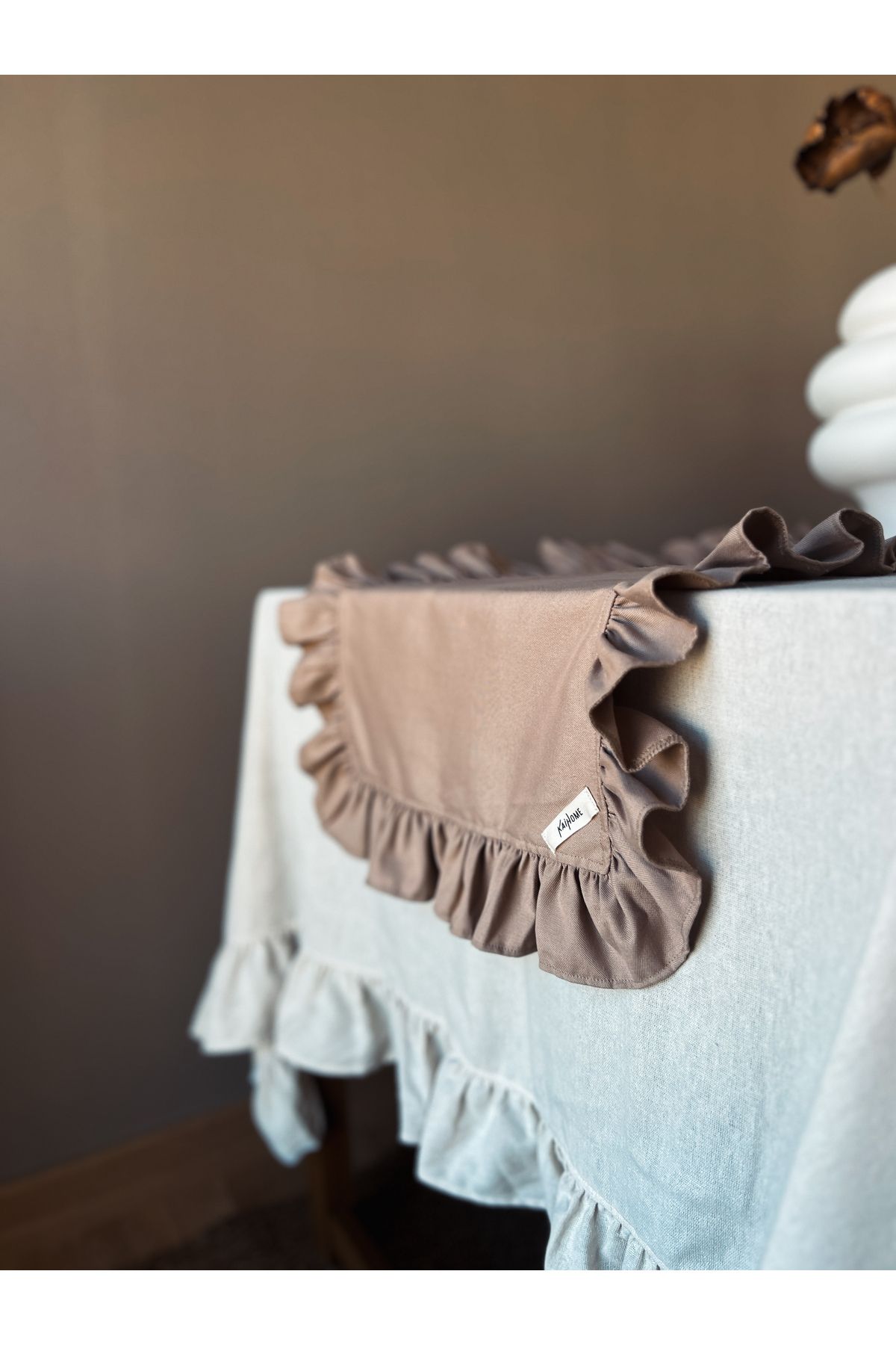 KaiHome-Sienna Linen - Ruffled Brown Runner 3