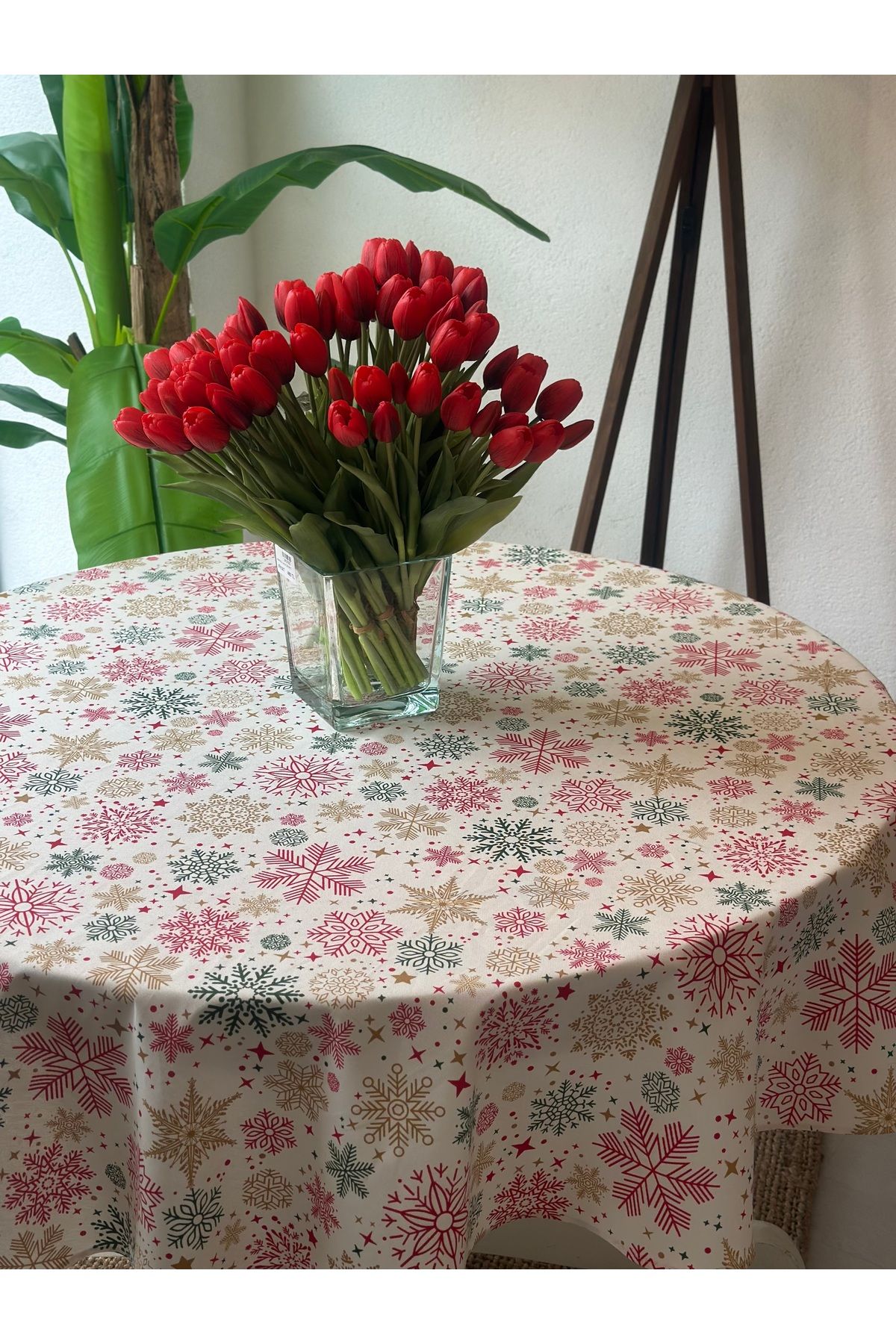 Decamor home-Laceless Stain Resistant Snowflake Pattern Ecru Round Tablecloth 5