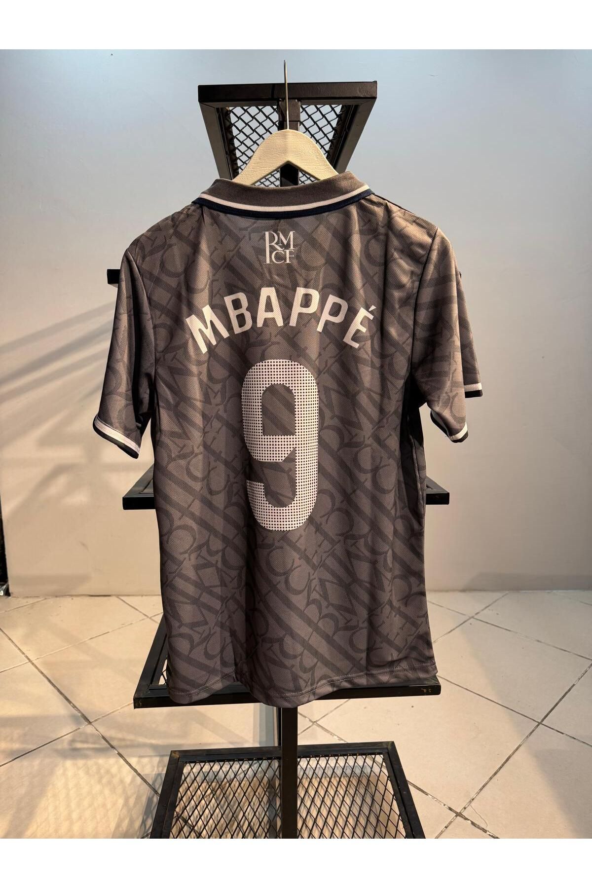 ZİLONG REAL MADRİD MBAPPE 24/25 SEZON POLO YAKA GRİ FUTBOL FORMASI