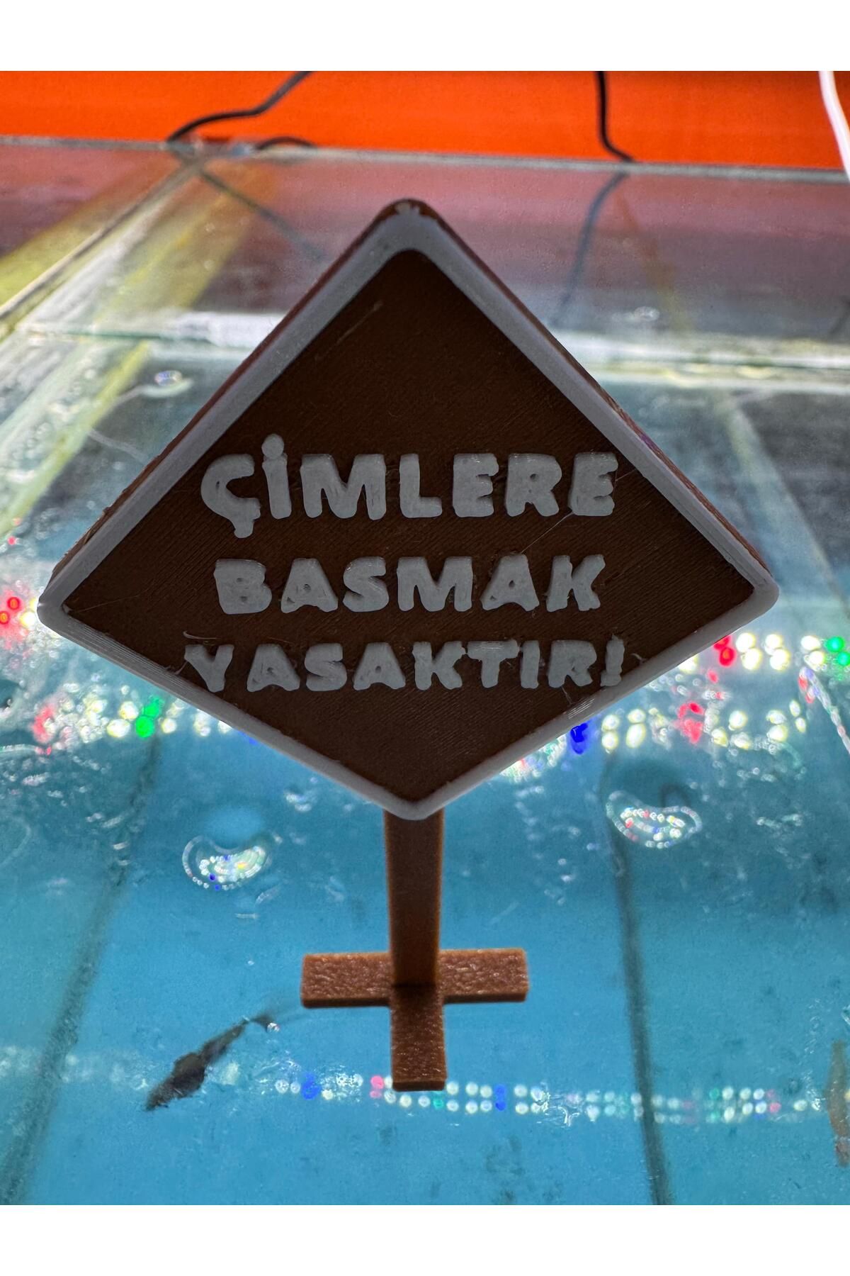 Meç Eğlenceli Yazılar (No:7) [Çimlere Basmak Yasaktır Üçgen Kahverengi]