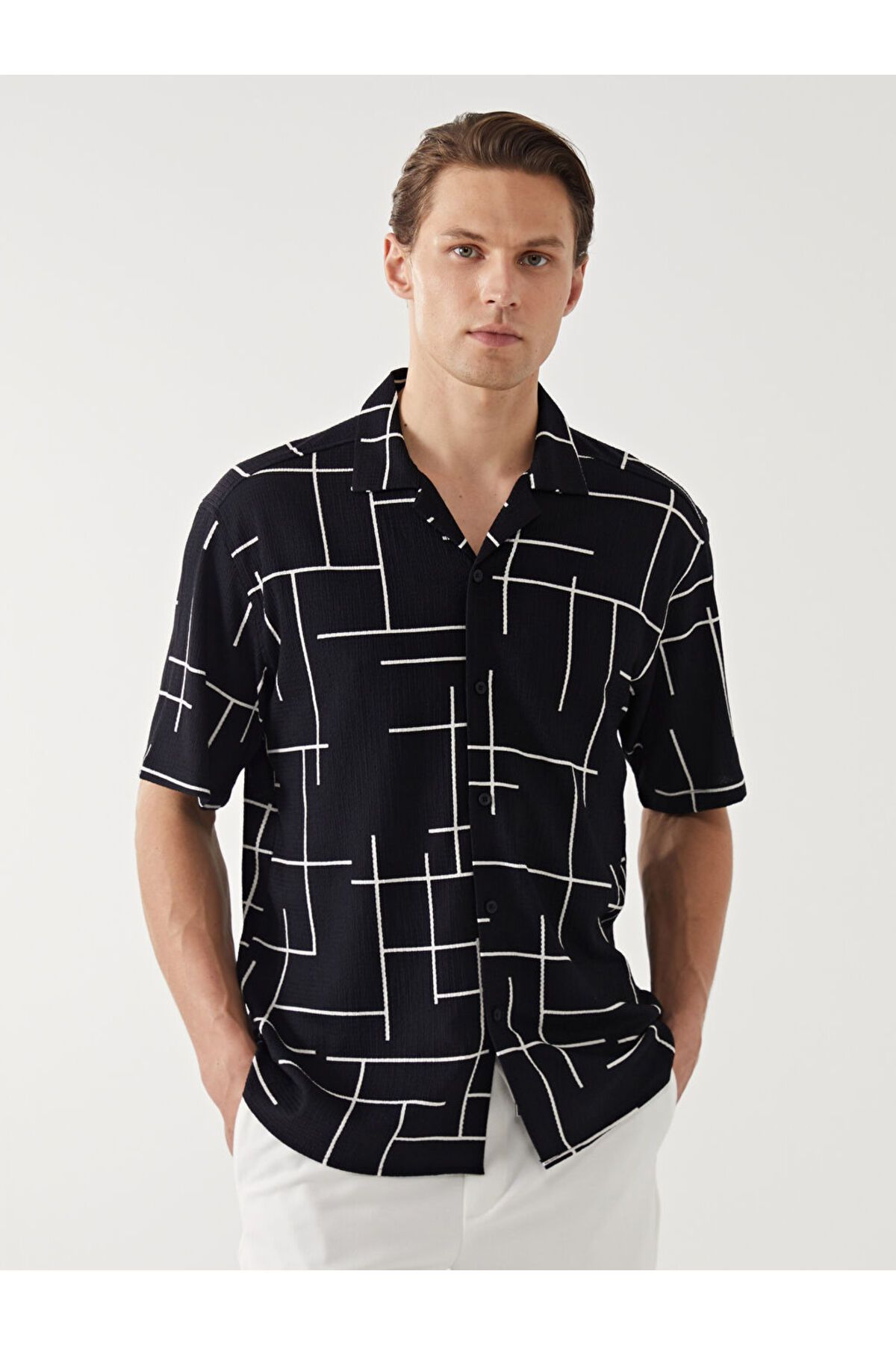 LC Waikiki LCW Regular Fit Kısa Kollu Desenli Erkek Gömlek