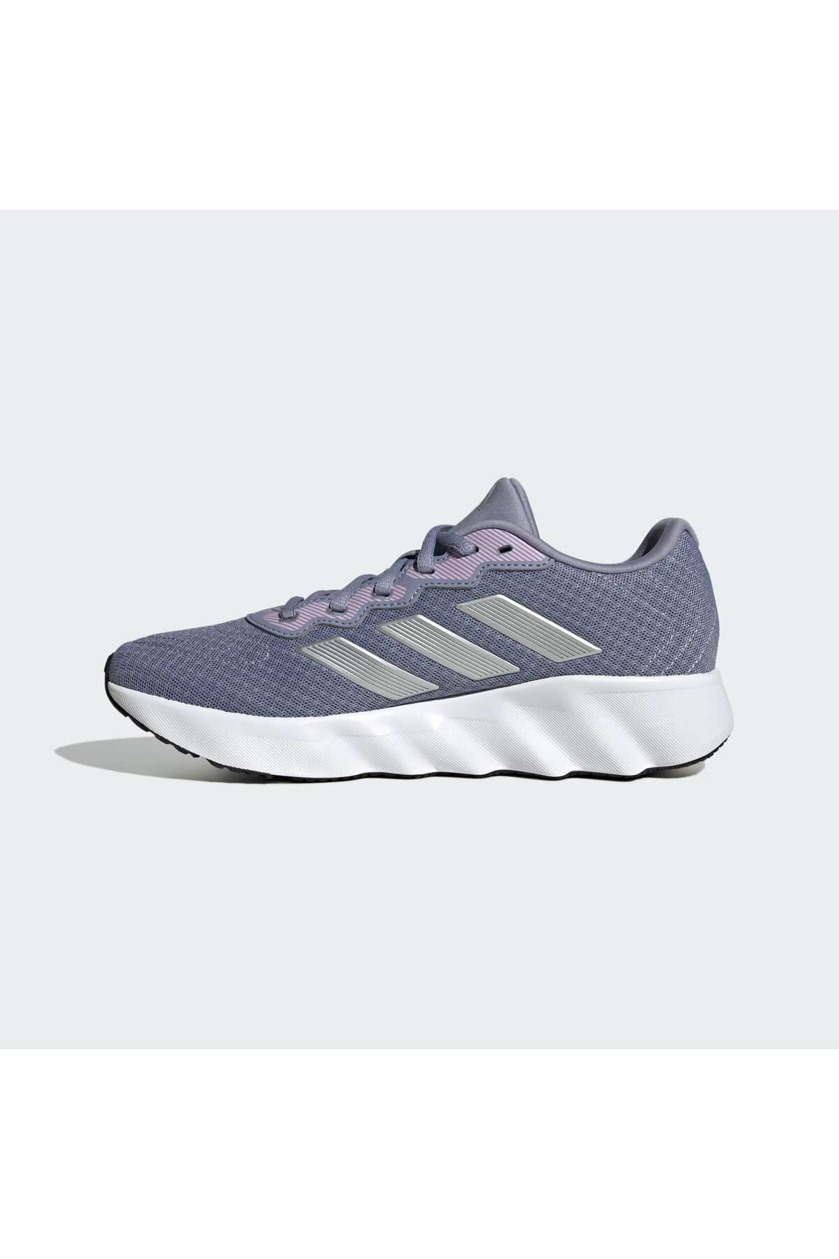 کفش دو و تمرین بنفش زنانه Switch Move ID8332 اورجینال adidas