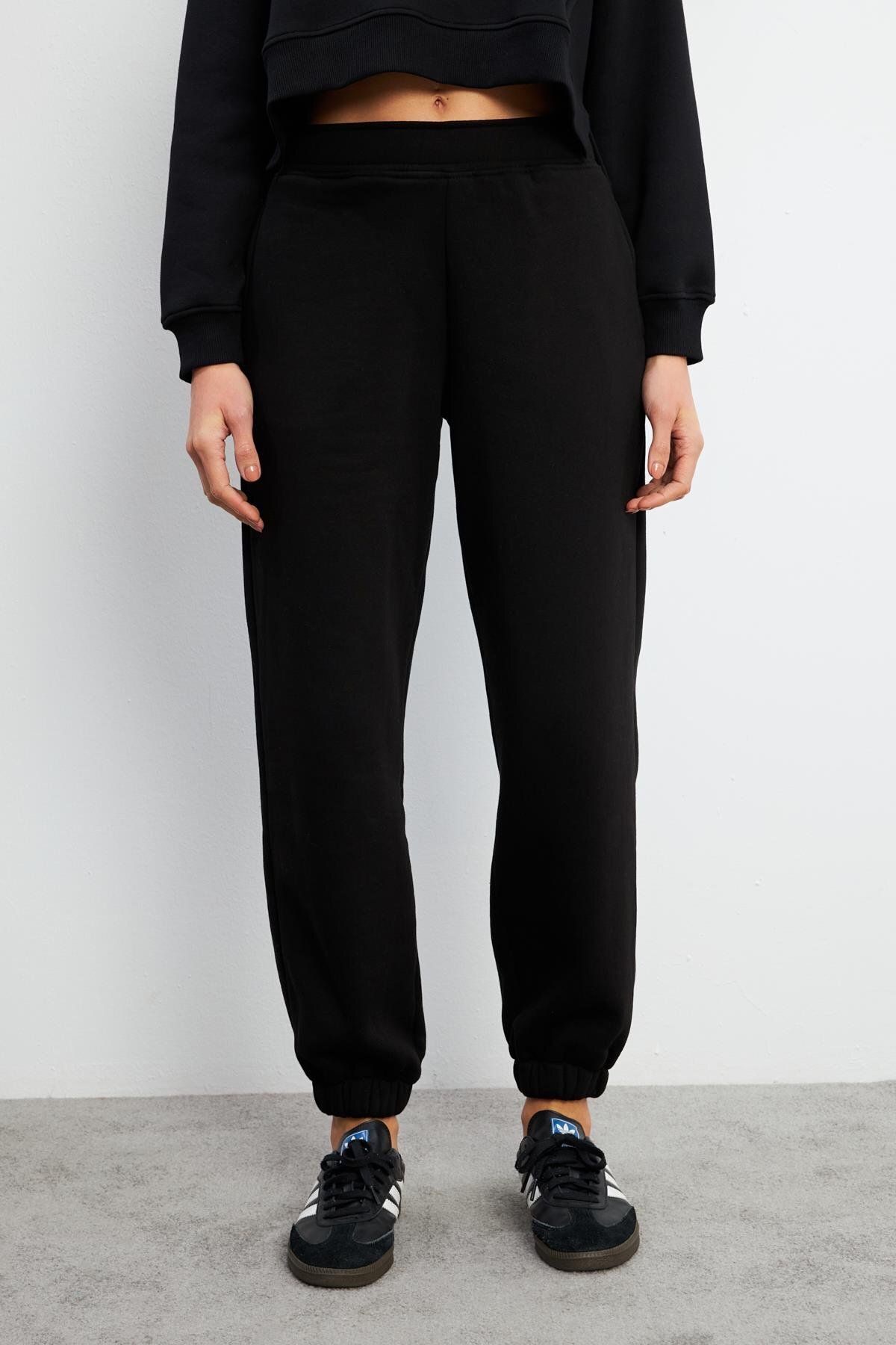 VENA-Oversize Jogging Trousers with Elastic Waist - Black 3