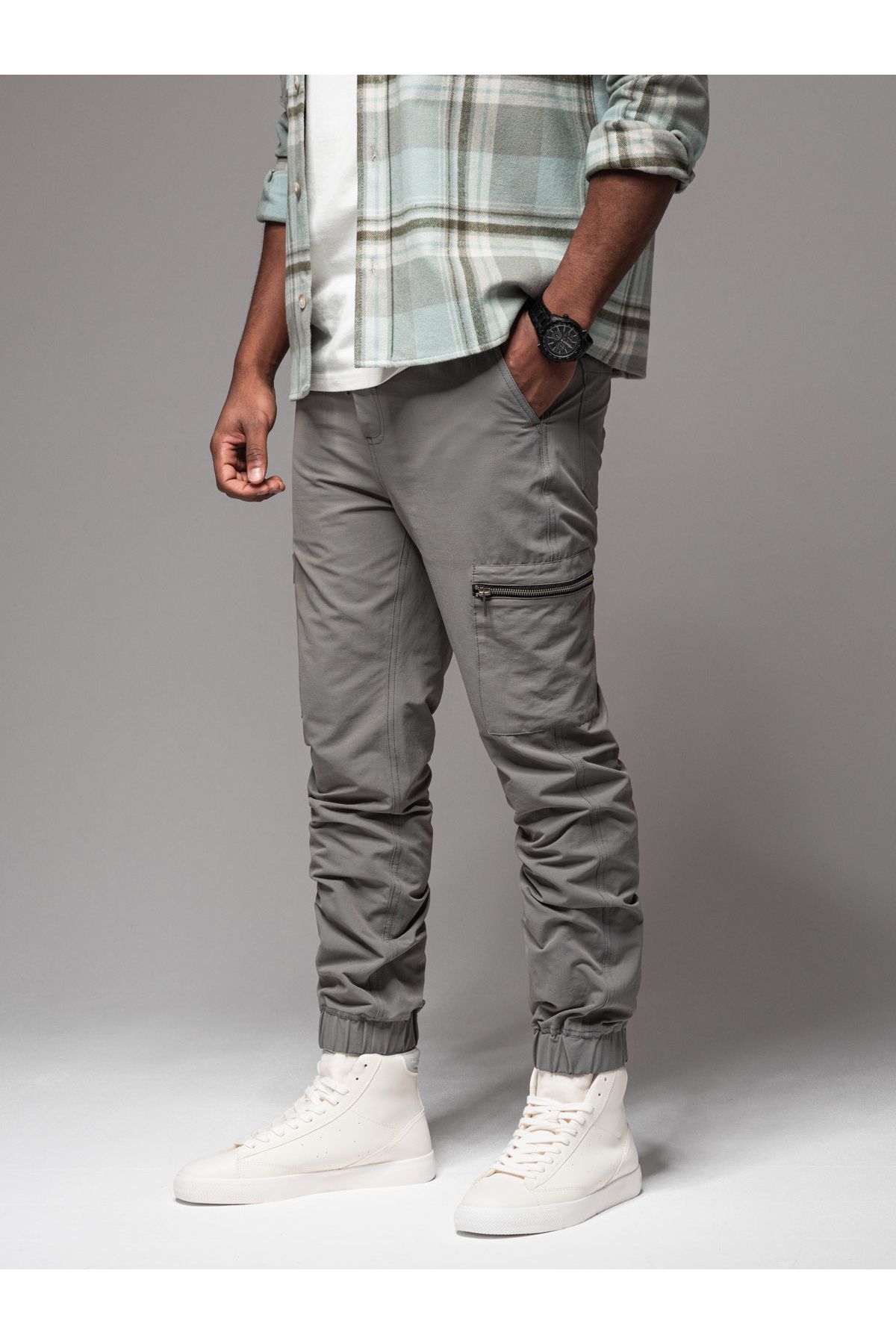 OMBRE-Men's jogger pants with cargo pockets and print - gray V4 OM-PAJO-0200 L 1