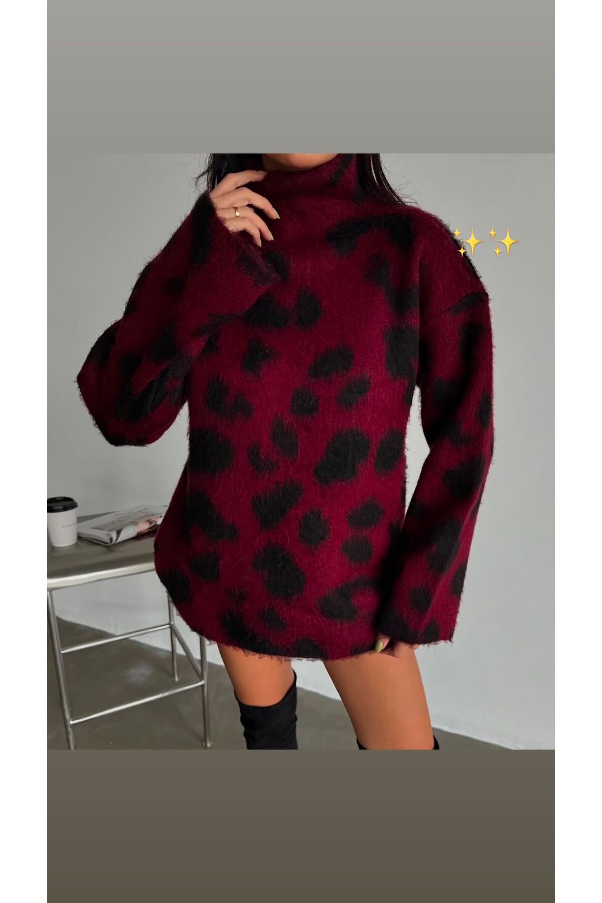 Butik bordo leopar desenli dik yaka kazak