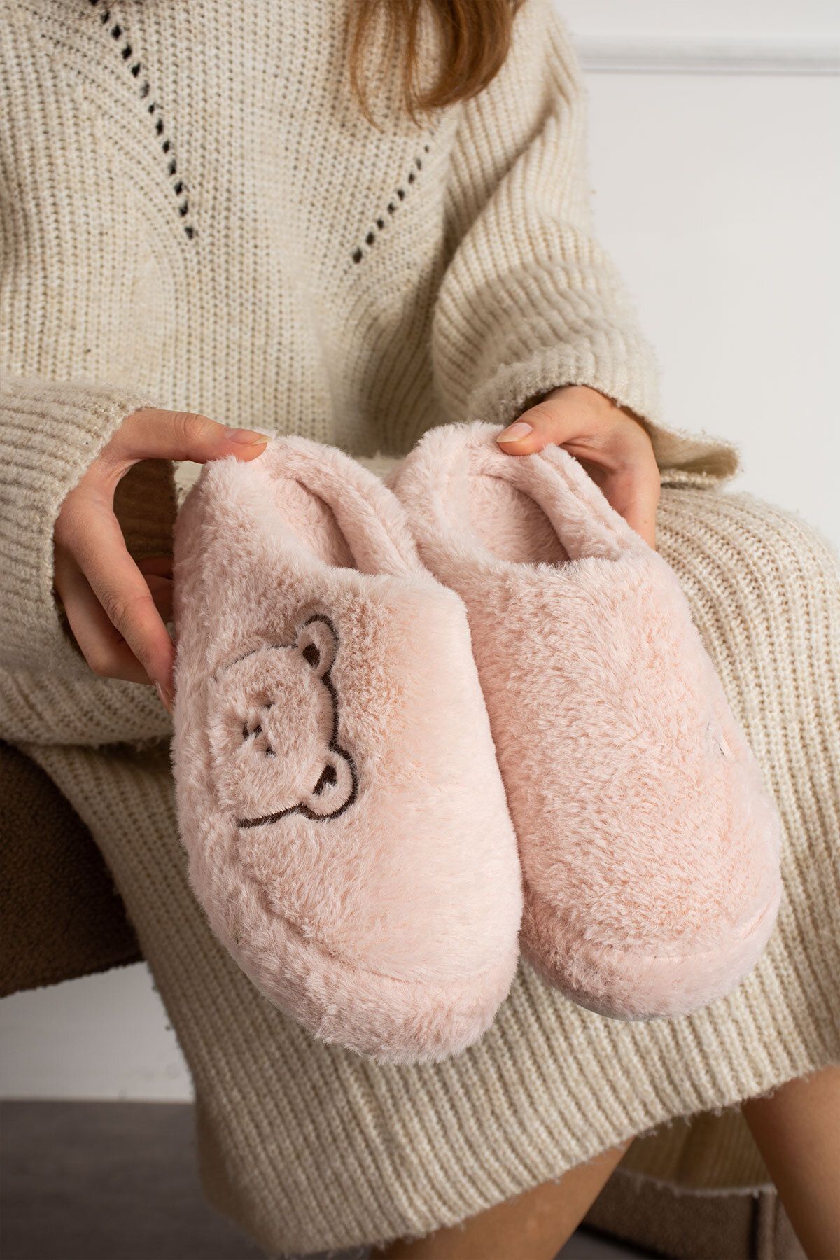 TERLİK HAVUZU-Tedi Embroidered Plush Gondola Model Women's House Slippers - Furry Inside 2