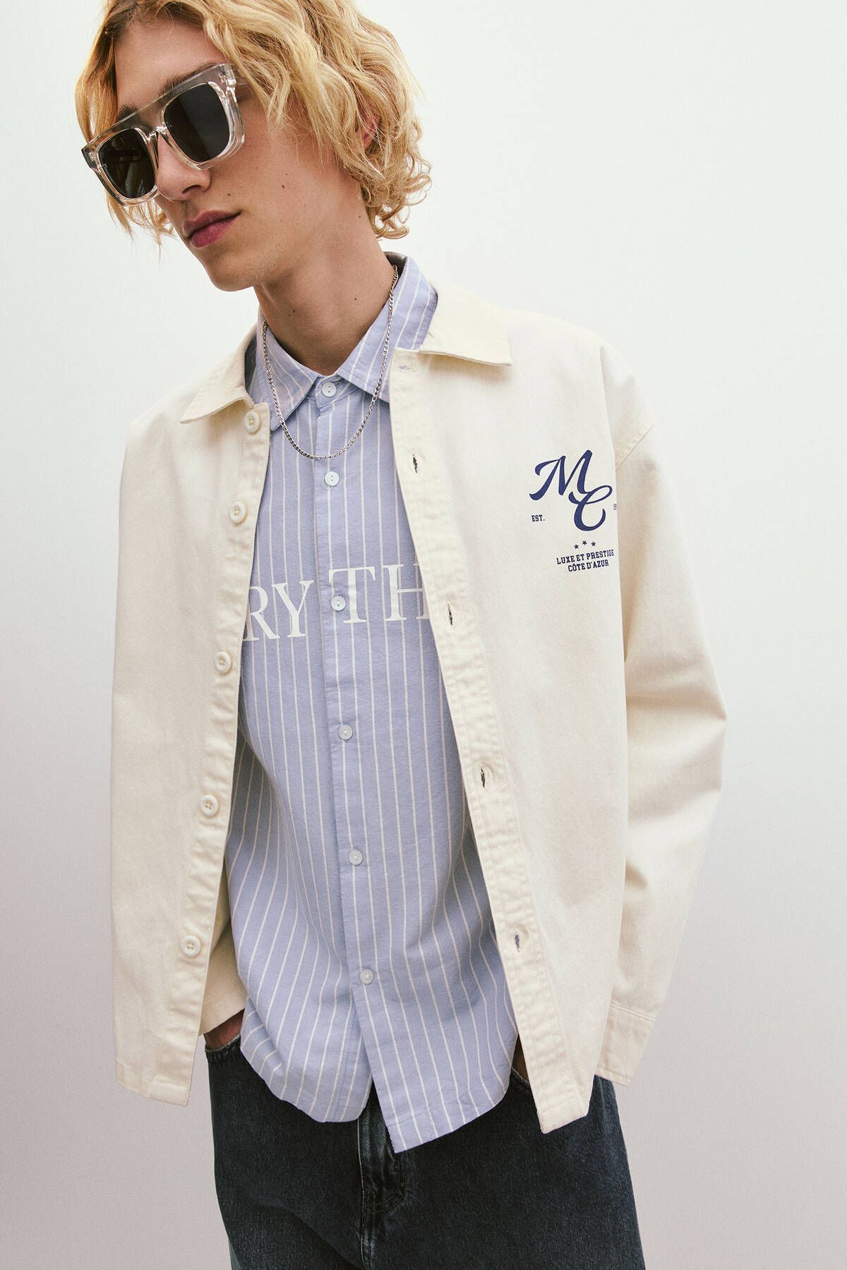 ژاکت روشن وصله دار و نخی Pull & Bear