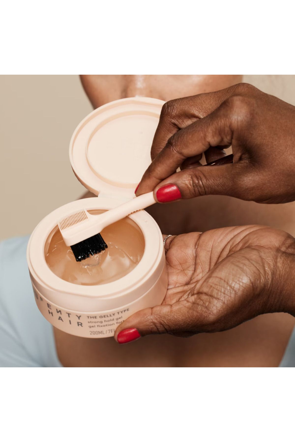 FENTY BEAUTY-The Side Stick - Hair Styling Brush 2