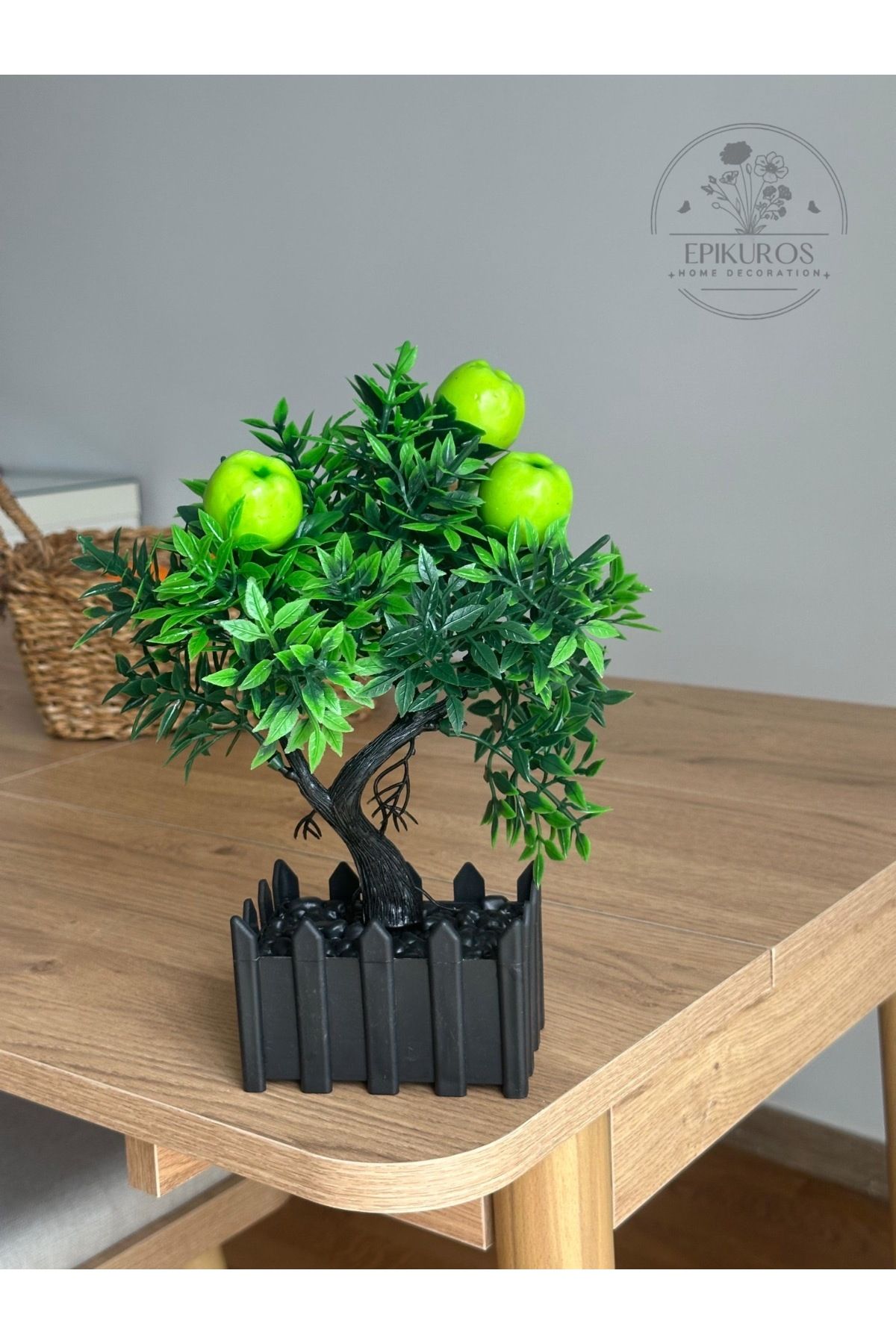 Epikuros Tekli Yapay Saksılı Bonsai Elma Ağacı - 28 cm