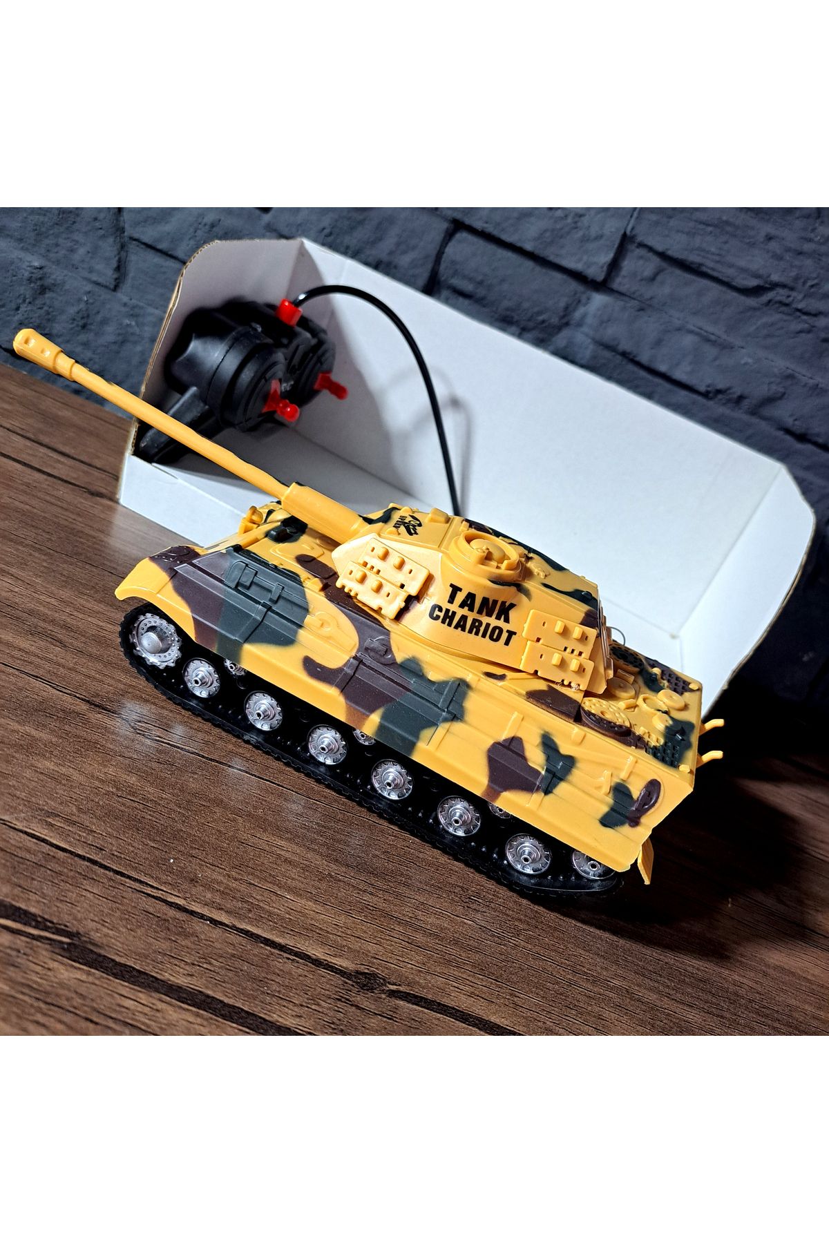 ALYTOYS OYUNCAK Uzaktan Kumandalı TANK IŞIKLI SESLİ 6 Yön Hareketli LEOPAR ASKERİ TANK 20X12cm