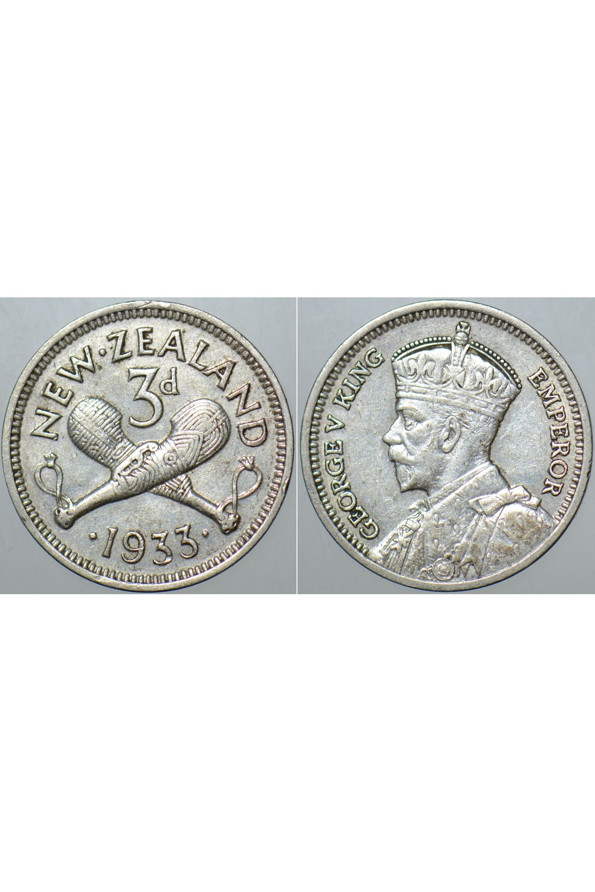 Banknoting YENİ ZELANDA GÜMÜŞ 3 PENCE 1933. KRAL 5. GEORGE DÖNEMİ. 16,3 mm ÇAPINDA 1,41 gr. ÇİLALTI(-) KONDİSYO