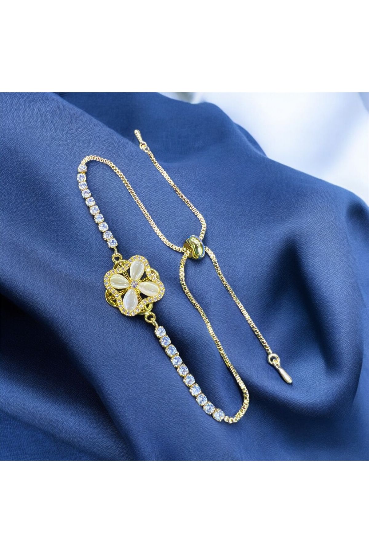JEWELRY Çiçekli Beyaz Taşlı  Asansör Bileklik 14K Sarı Altın Kaplama