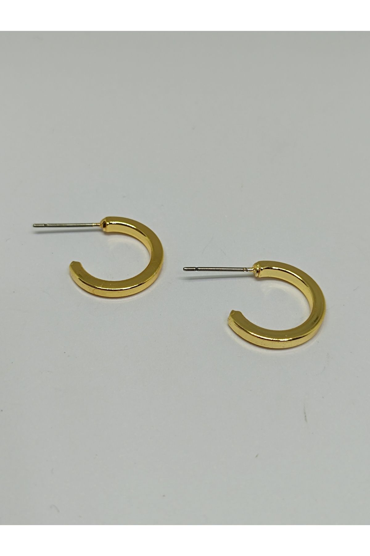 KIVANC ACCESSORİES 1,5 CM'LİK GOLD HALKA KÜPE