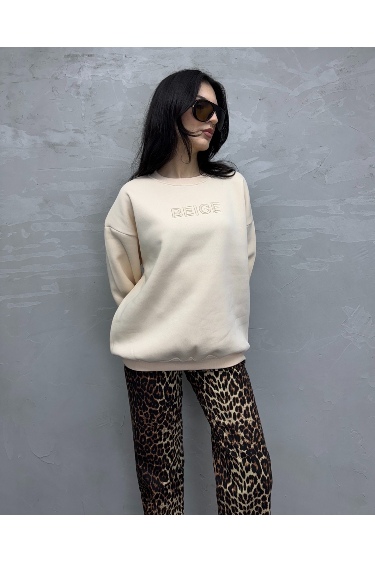 Kadın Bej Nakışlı 3 Iplik Şardonlu Oversize Sweat Shirt