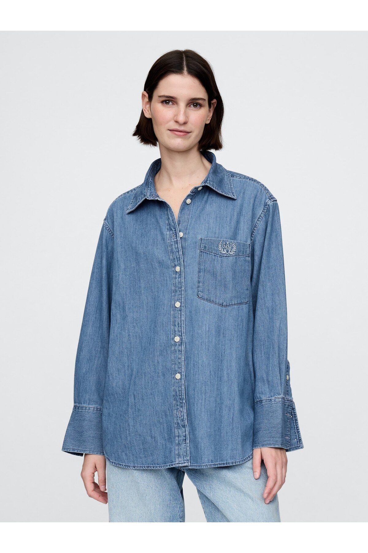 GAP Kadın Mavi Chambray Denim Oversize Gömlek