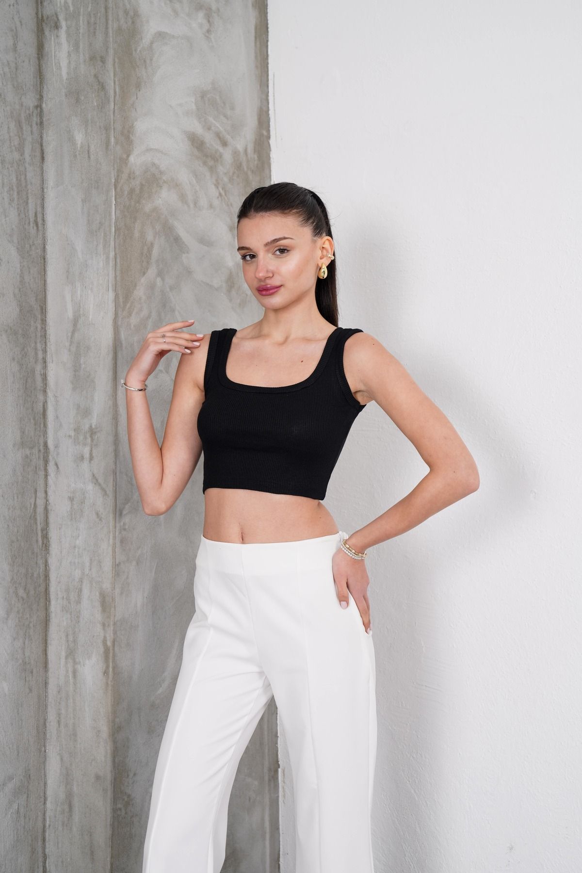 SUMMER Kadın Kaşkorse Fitilli Geniş Askılı Kare Yaka Basic Esnek Siyah Crop Atlet Top Bluz