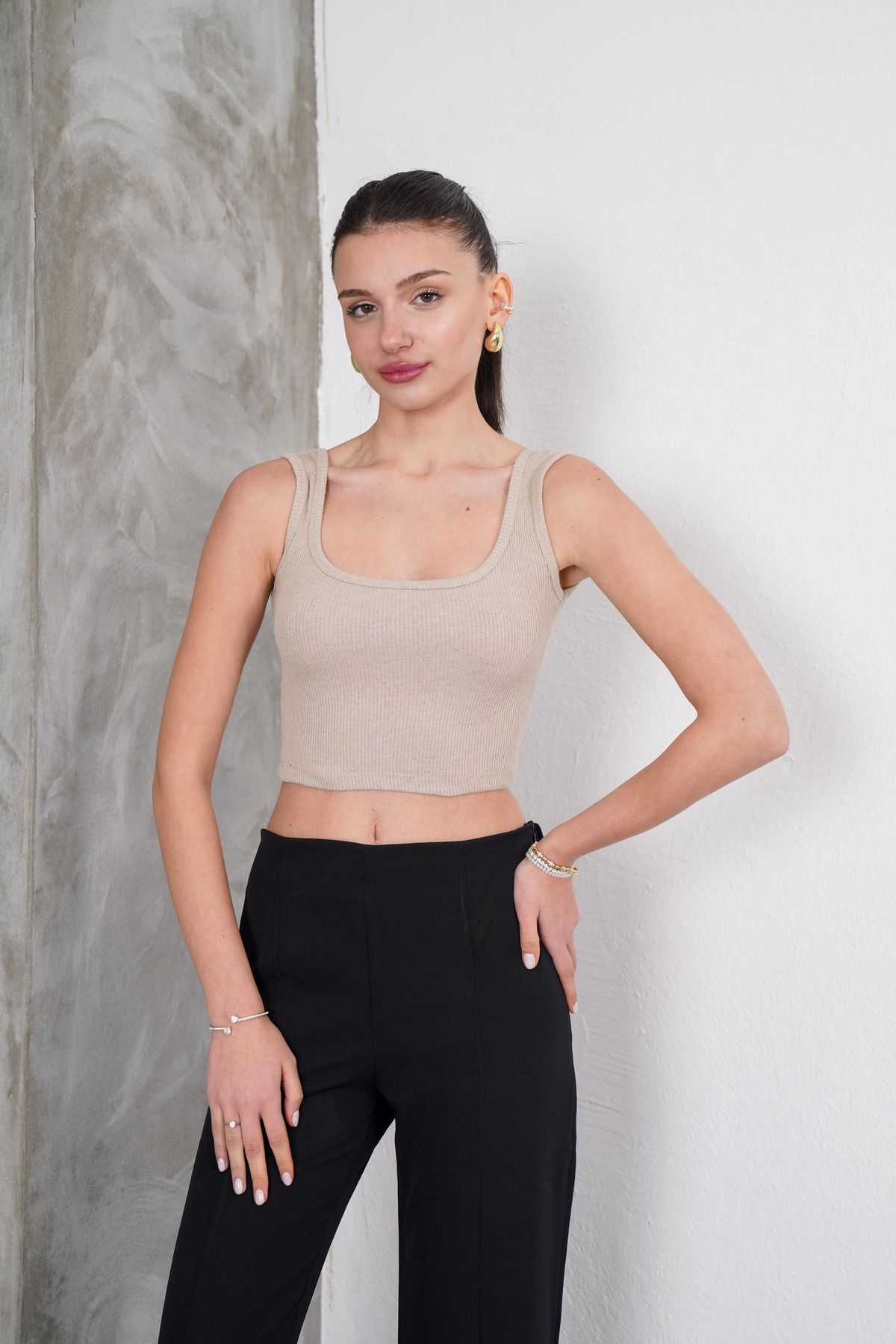 SUMMER Kadın Kaşkorse Fitilli Geniş Askılı Kare Yaka Basic Esnek Bej Crop Atlet Top Bluz