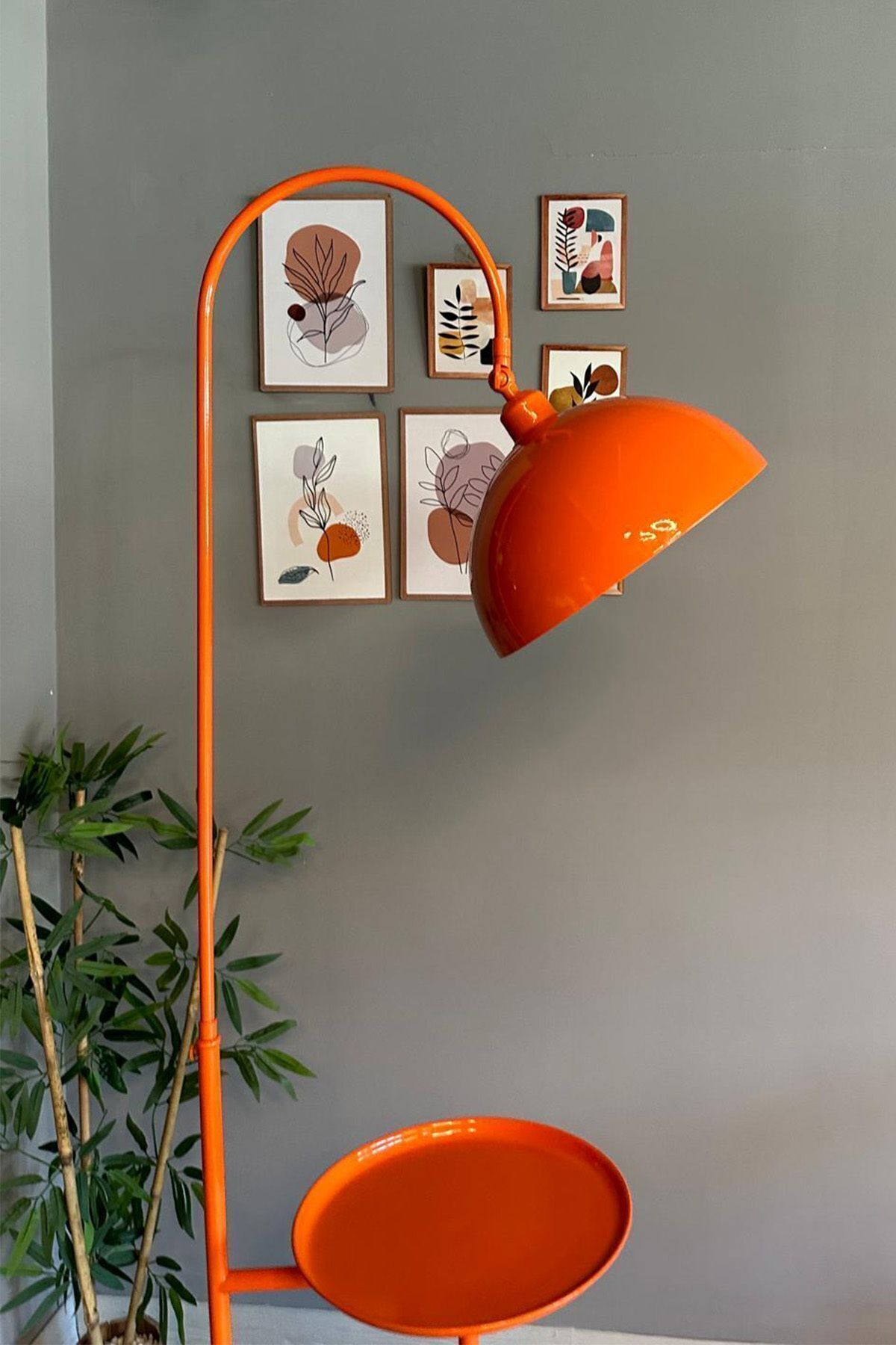 Bamyum-Gorkiede Stehleuchte mit Ablage Metall 30 cm Breit Orange 6
