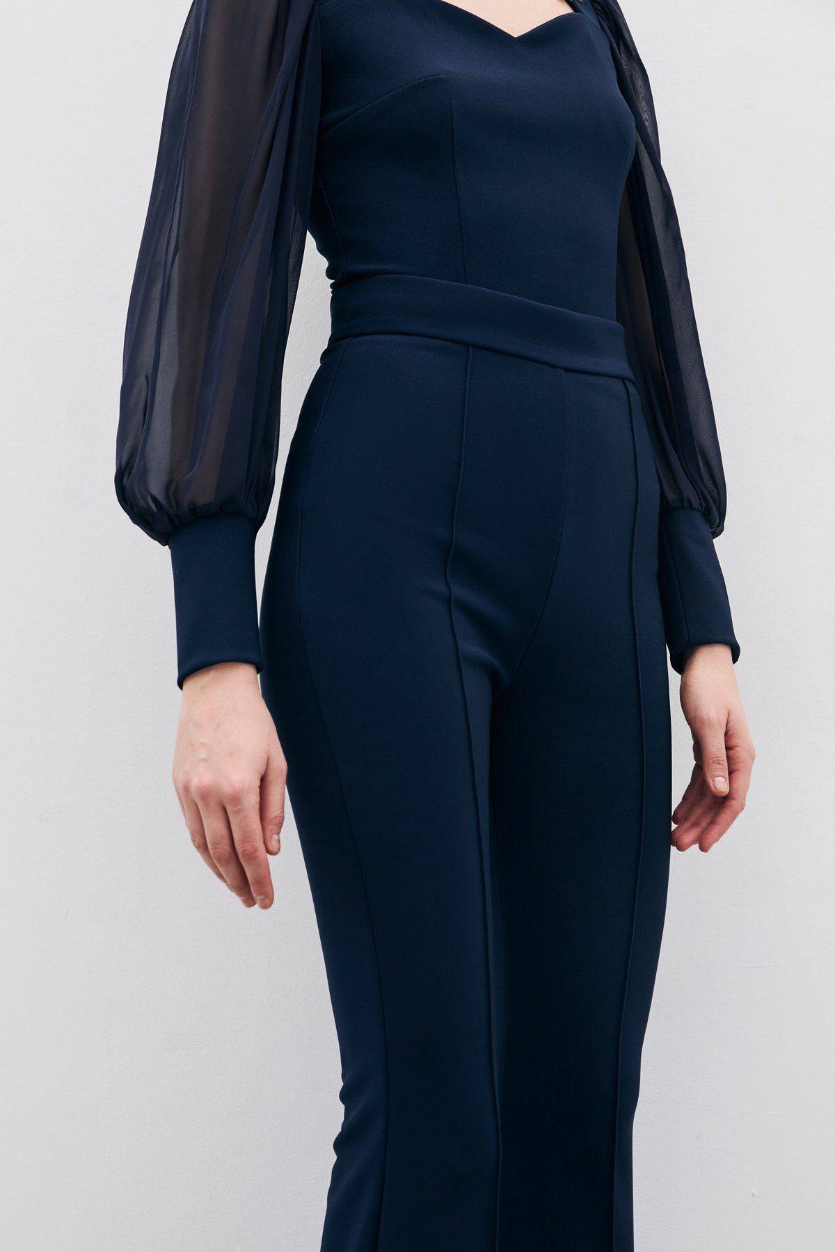 Sateen-Spanish Leg Trousers - Navy 5