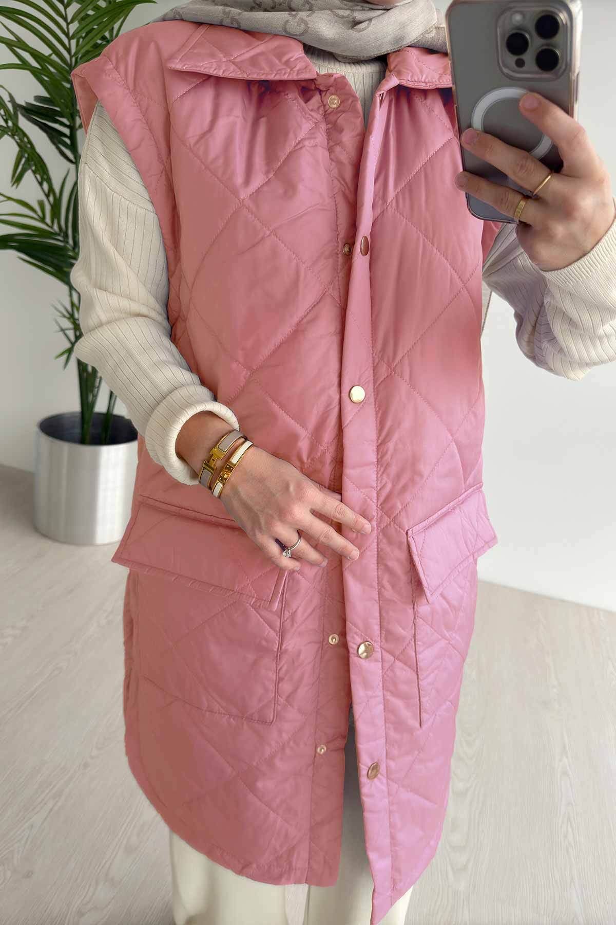 Ka Hijab-Pink Quilted Vest - Pocket Detail 2