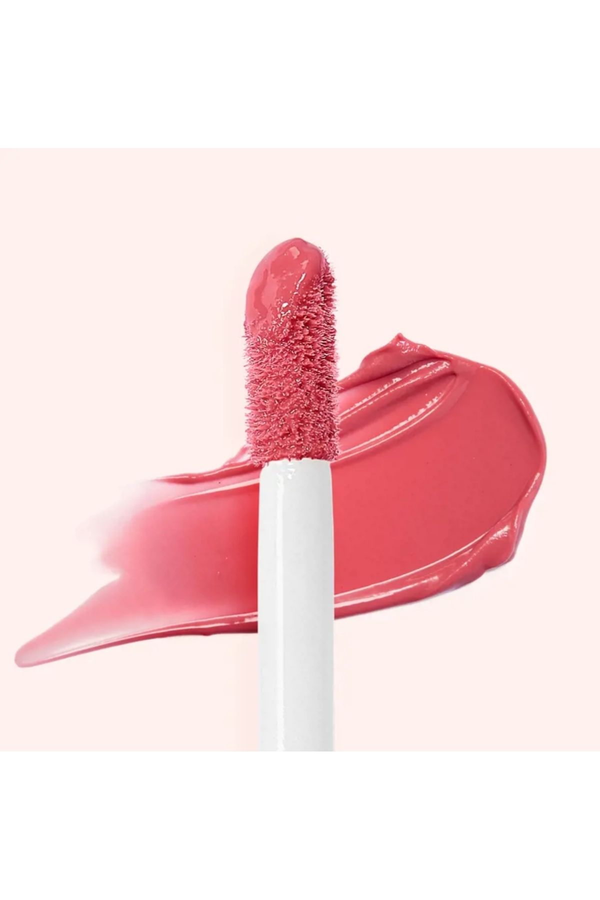 Oriflame-Hydrating Shine Lip Gloss with Shea Butter Offering Full Coverage on One Drive 2