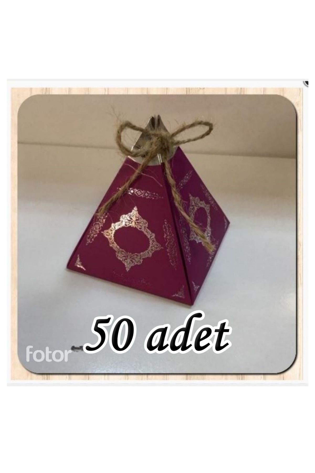 bizdenpastacılık Mor Piramit Kutu (Gümüş Saray Desen) 50 adet 6.5x6.5x7