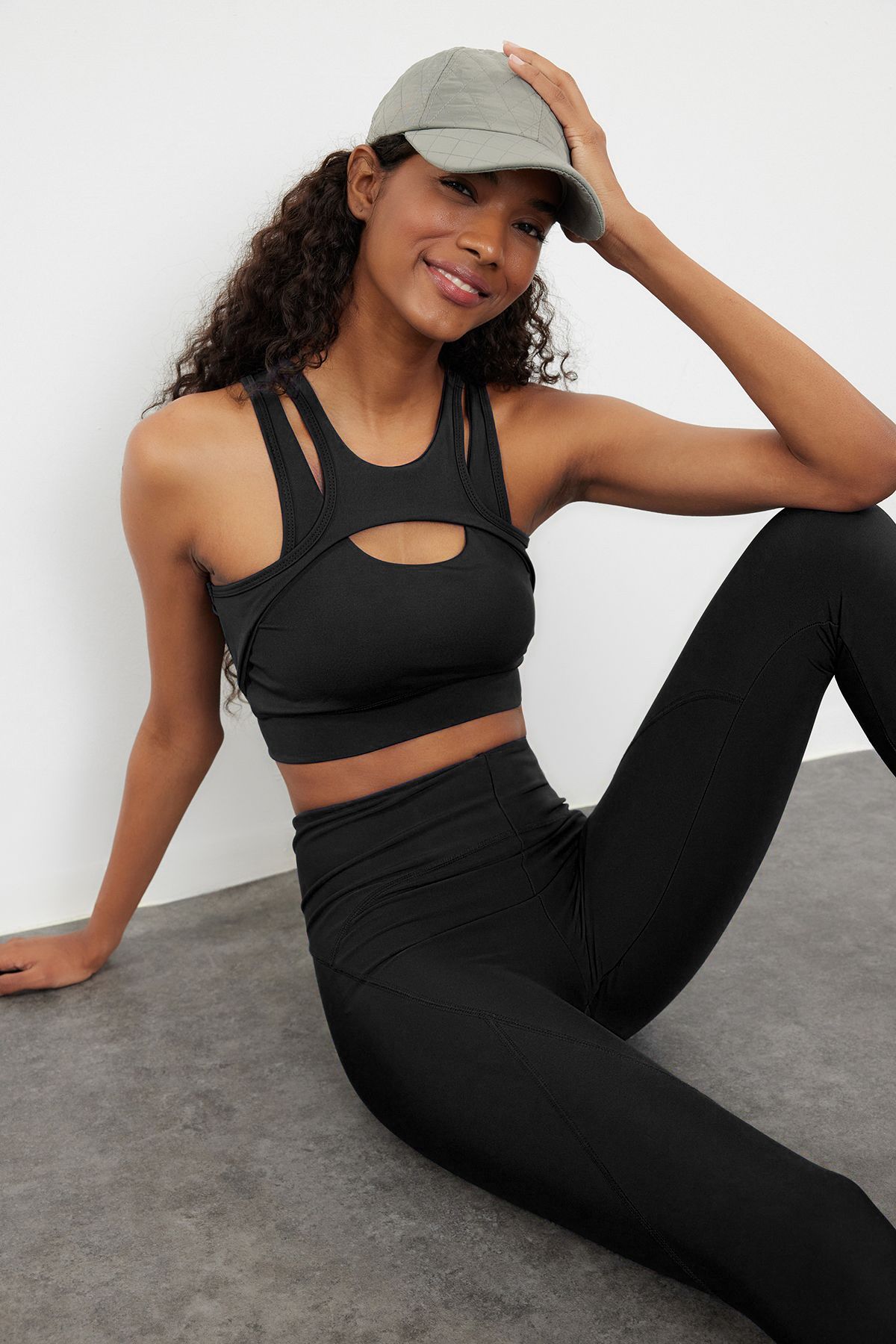 complete the look image