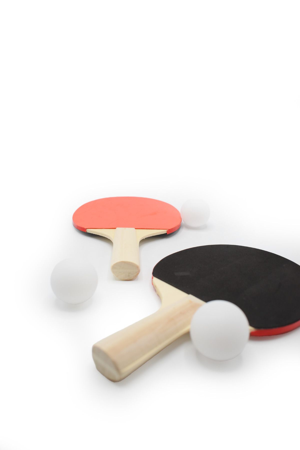 Walke-Table Tennis Set - 2 Table Tennis Rackets + 3 Ping Pong Balls 4