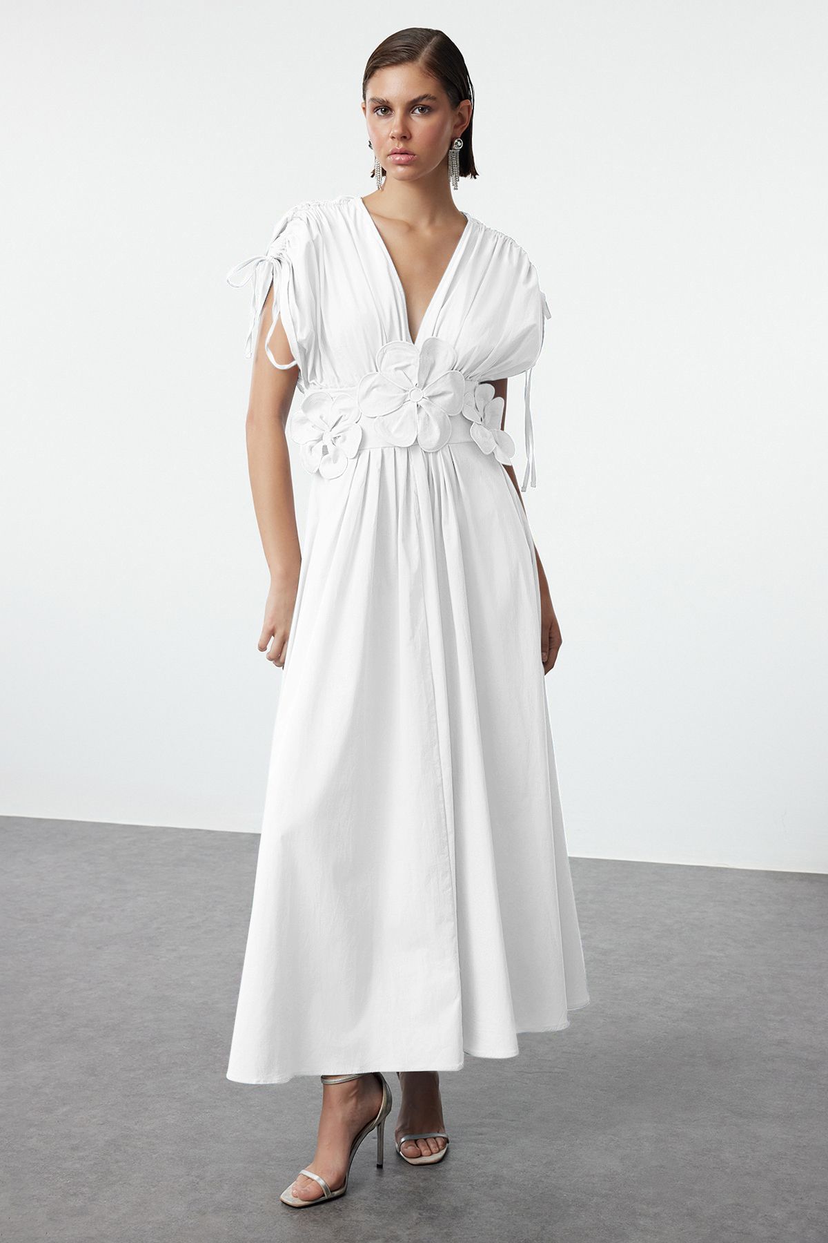 Trendyol Collection White 3D Flower Detailed Poplin Stylish Evening Dress Night Graduation Dress Tprss24El00282