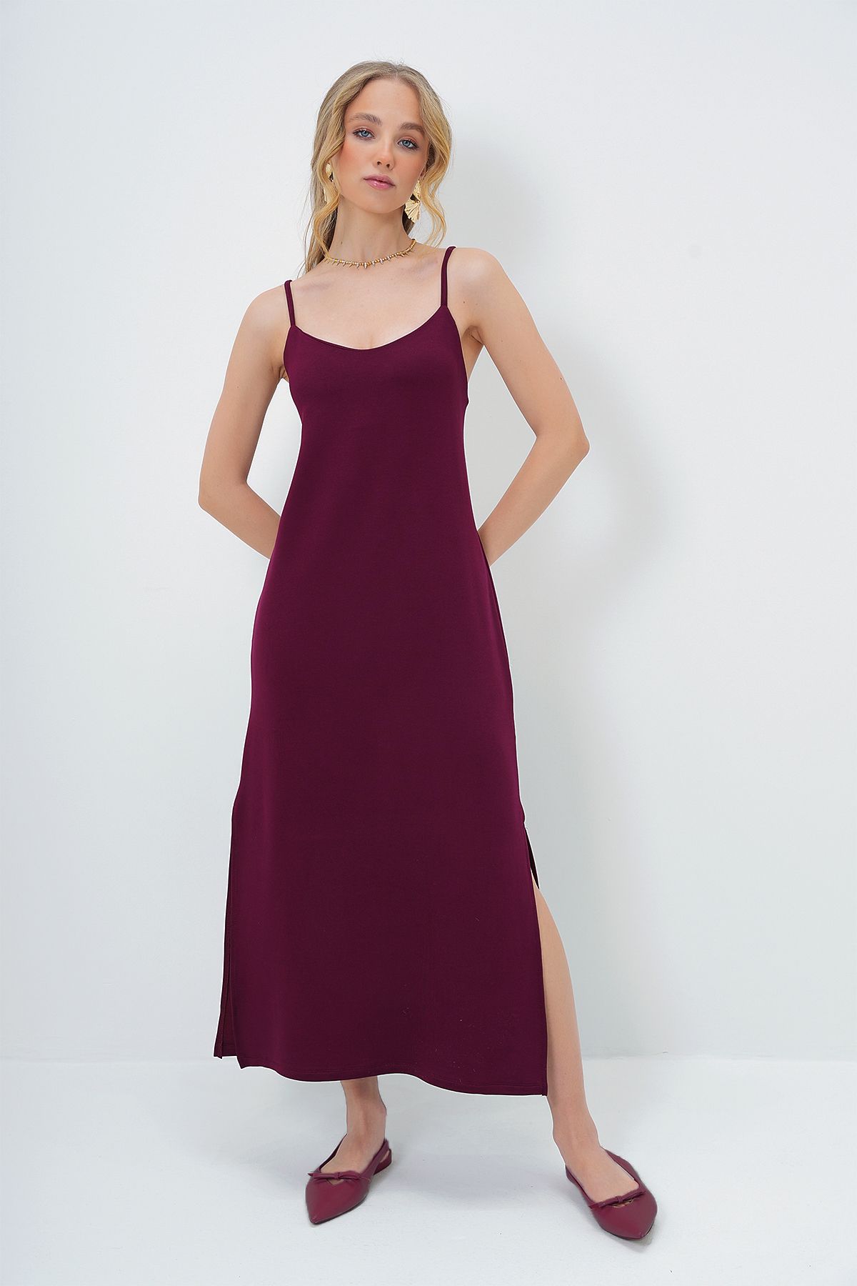 Kadın Bordo İp Askılı Yırtmaçlı Yazlık Örme Elbise ALC-X13570