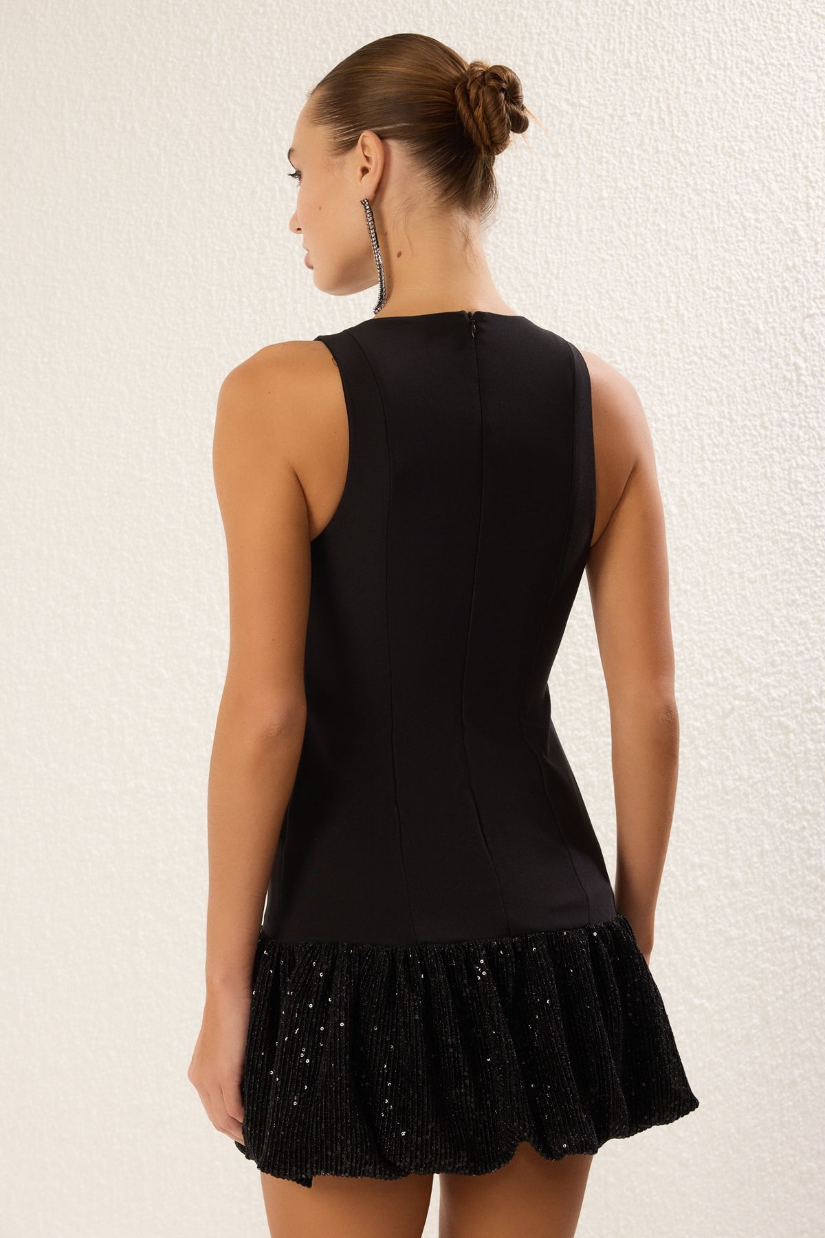 Trendyol Collection-Schwarzer A-Linien-Ballonrock, gewebt, kurzes, schickes Abendkleid, Nachtkleid für den Abschluss, TPRSS25EL00266 7
