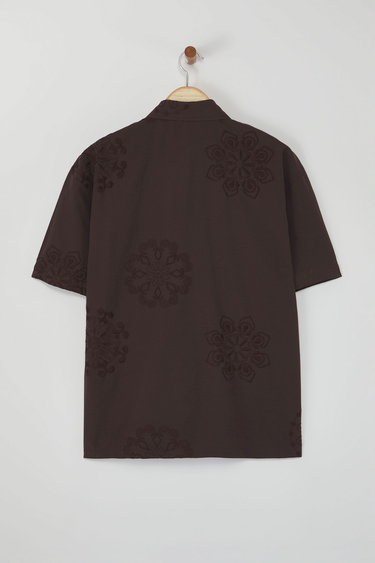 Trendyol Collection-Limited Edition Brown Regular Fit Embroidery Shirt Tmnss25Go00039 4