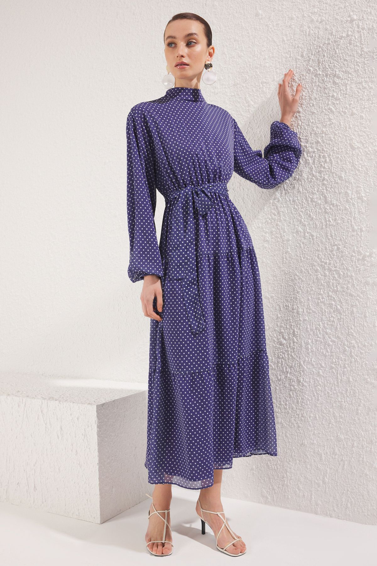 trendyol-modest-navy-blue-modest-dresses