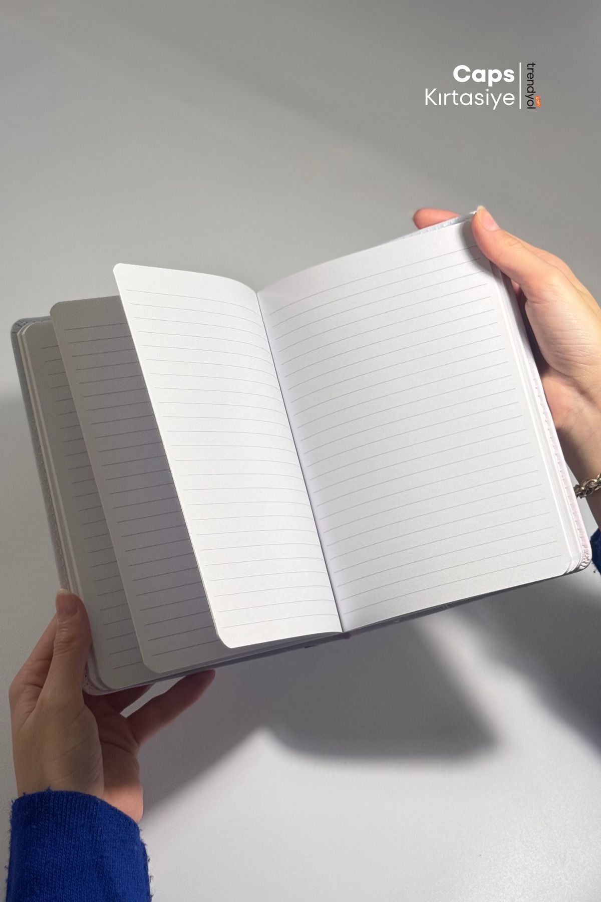caps-Sparkling Sukuşi - Fluffy Embossed Squishy Notebook 3