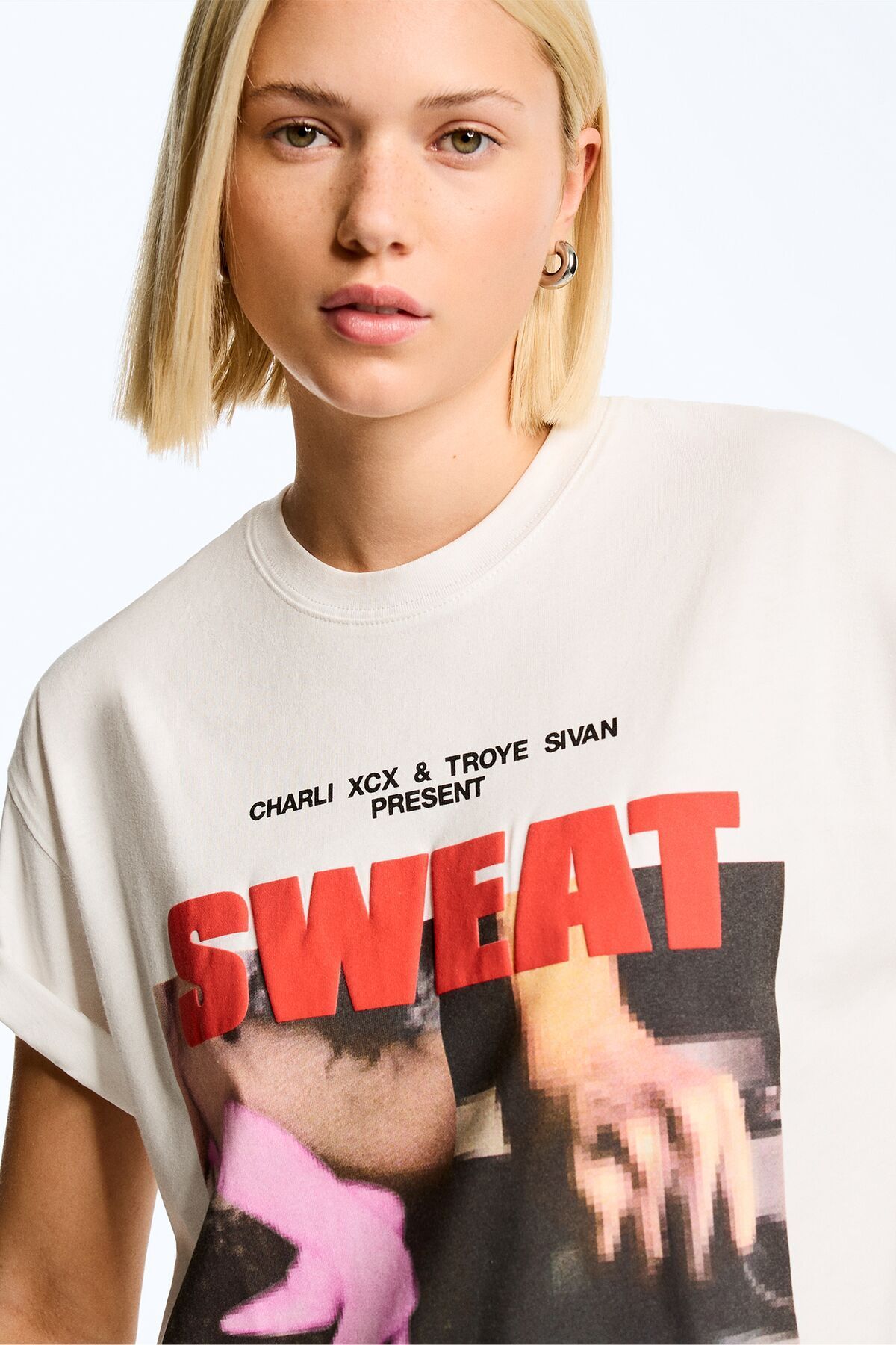 Bershka-Sweat Charli xcx & Troye Sivan short sleeve T-shirt 4