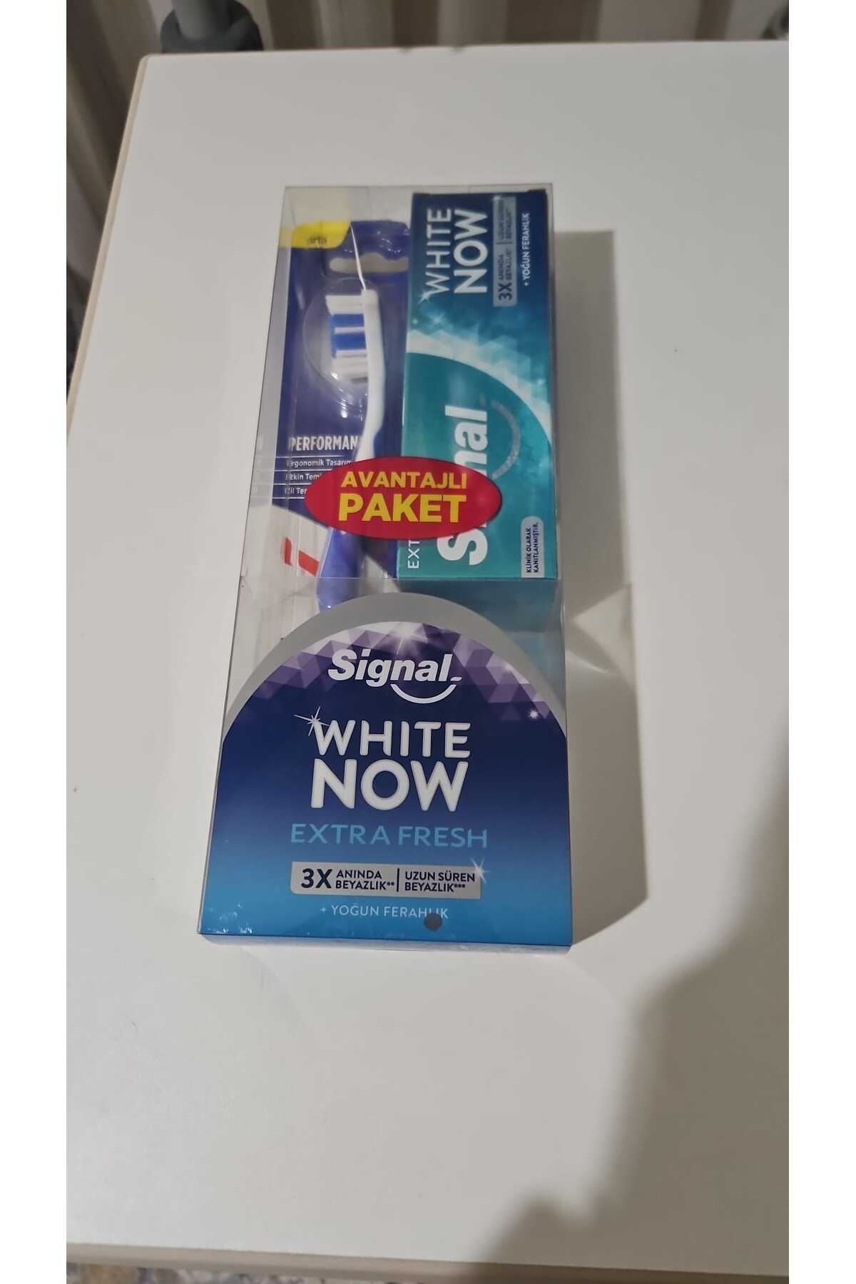 Signal White Now Diş Macunu (Lekesiz Temizlik 50 ml.) + Signal Performans Diş Fırçası (Orta)