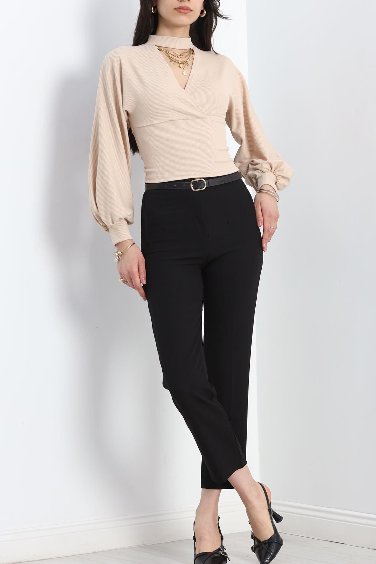 AKSU-Gamzeli̇tarzim Balloon Sleeve Blouse Cream - 20678.1892. 2